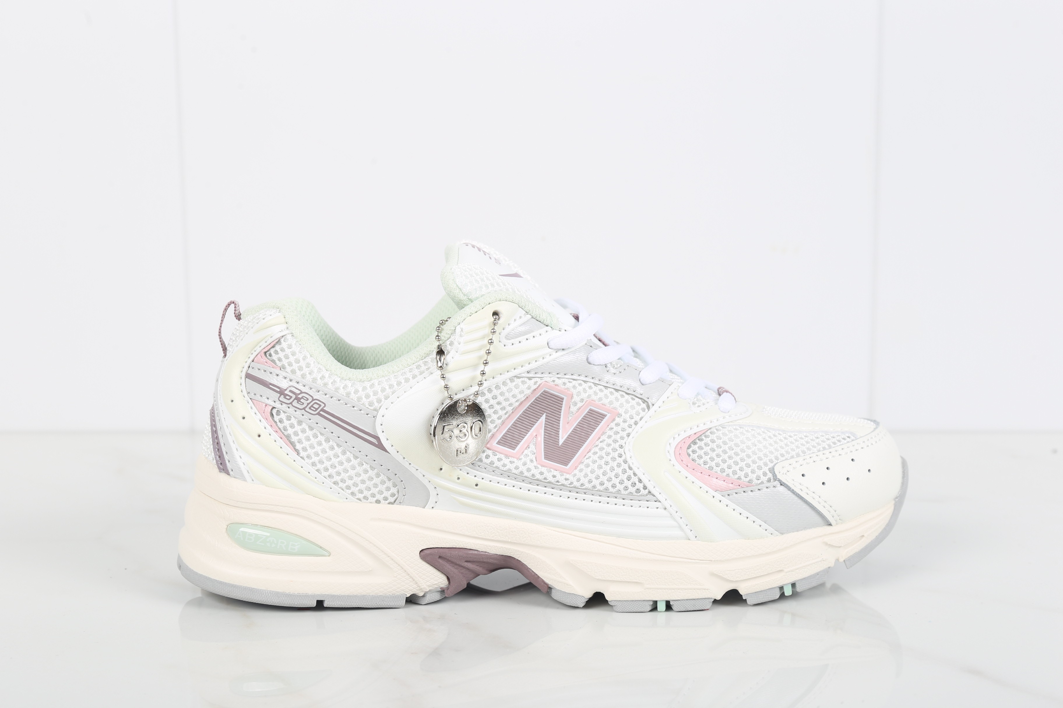 New Balance MR530 Retro Sneakers White/Pink