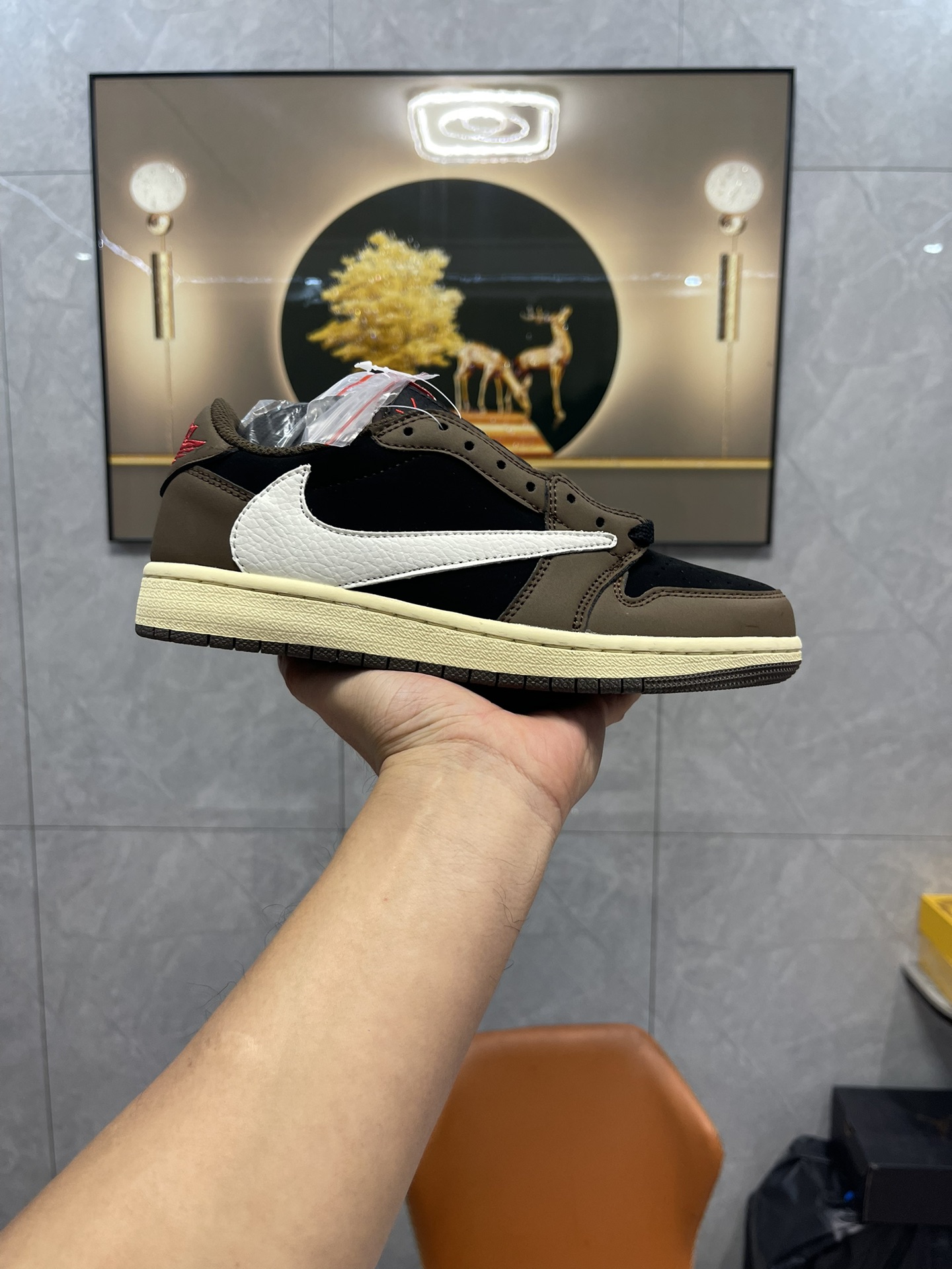 Jordan 1 Low Reverse Mocha Brown