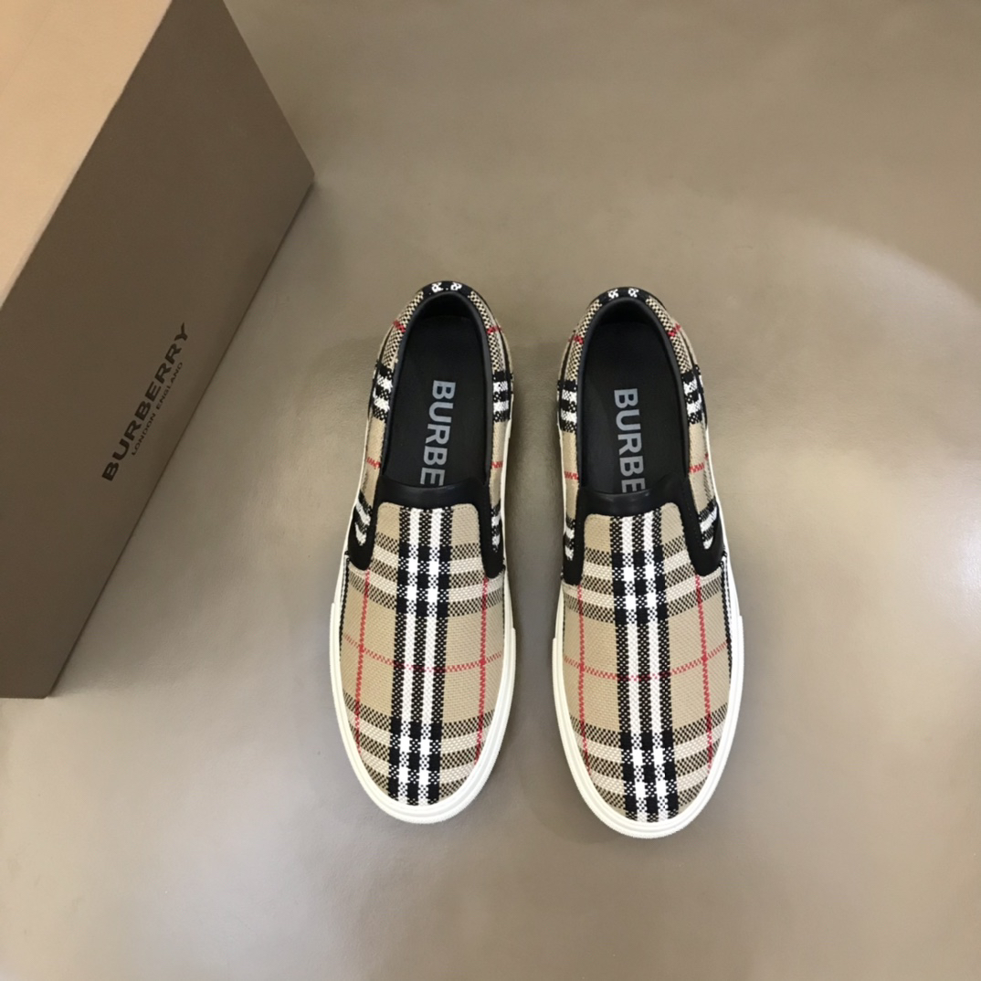 Burberry Vintage Check Slip-On Beige