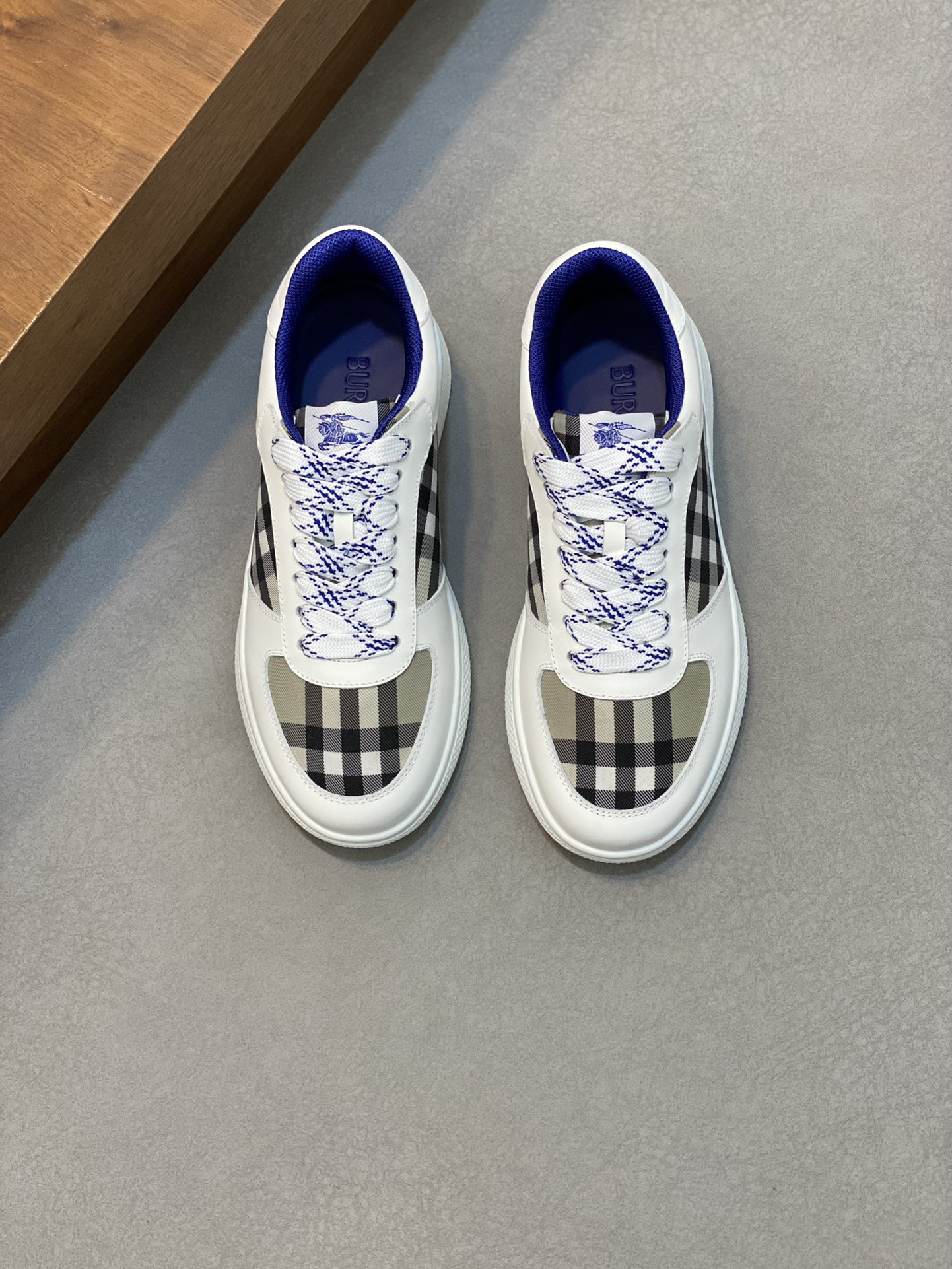 Burberry Vintage Check Sneakers White/Blue