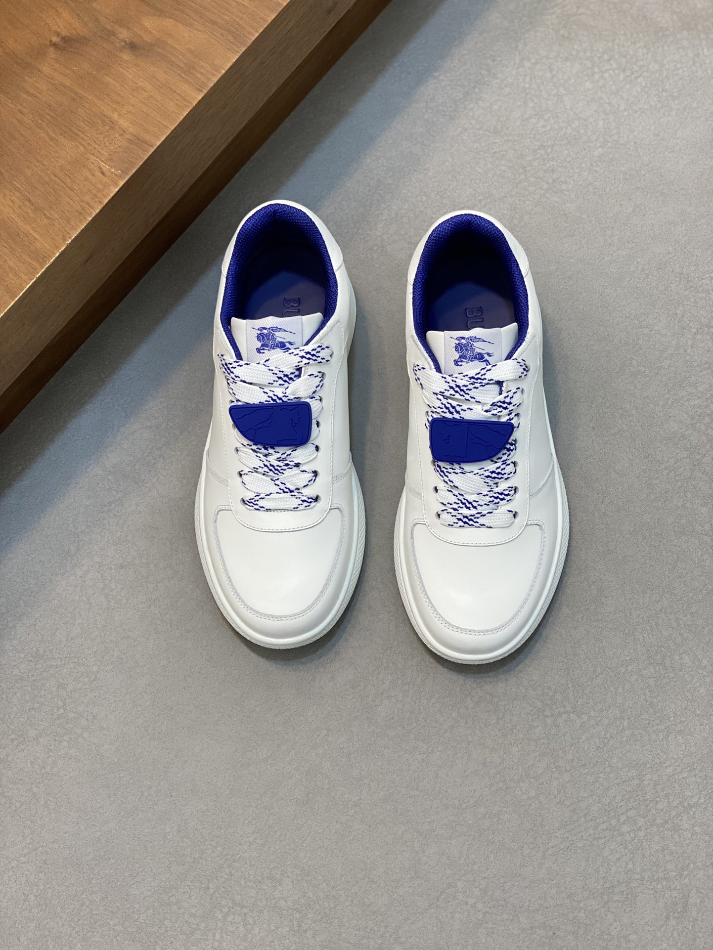 Burberry Leather Sneakers White/Blue