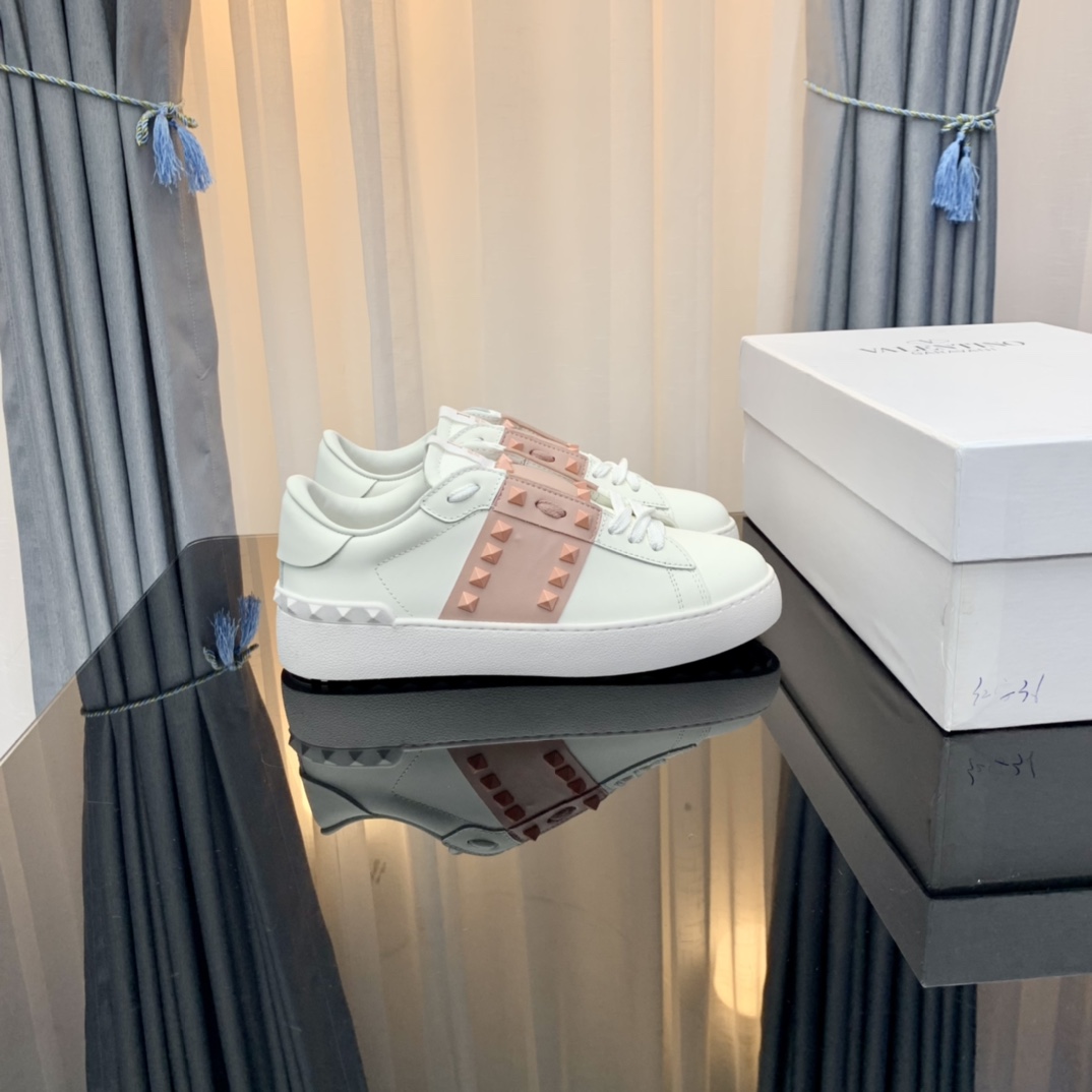 Valentino Rockstud Strap Sneakers White/Pink
