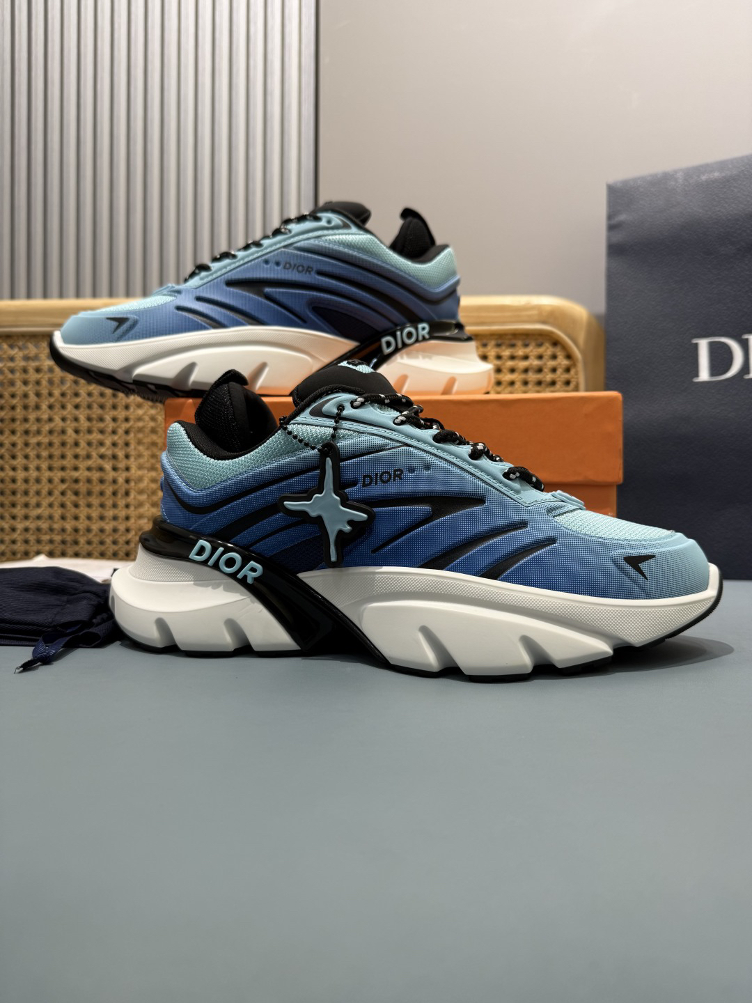 Dior B44 Blade Chunky Runner Sky Blue