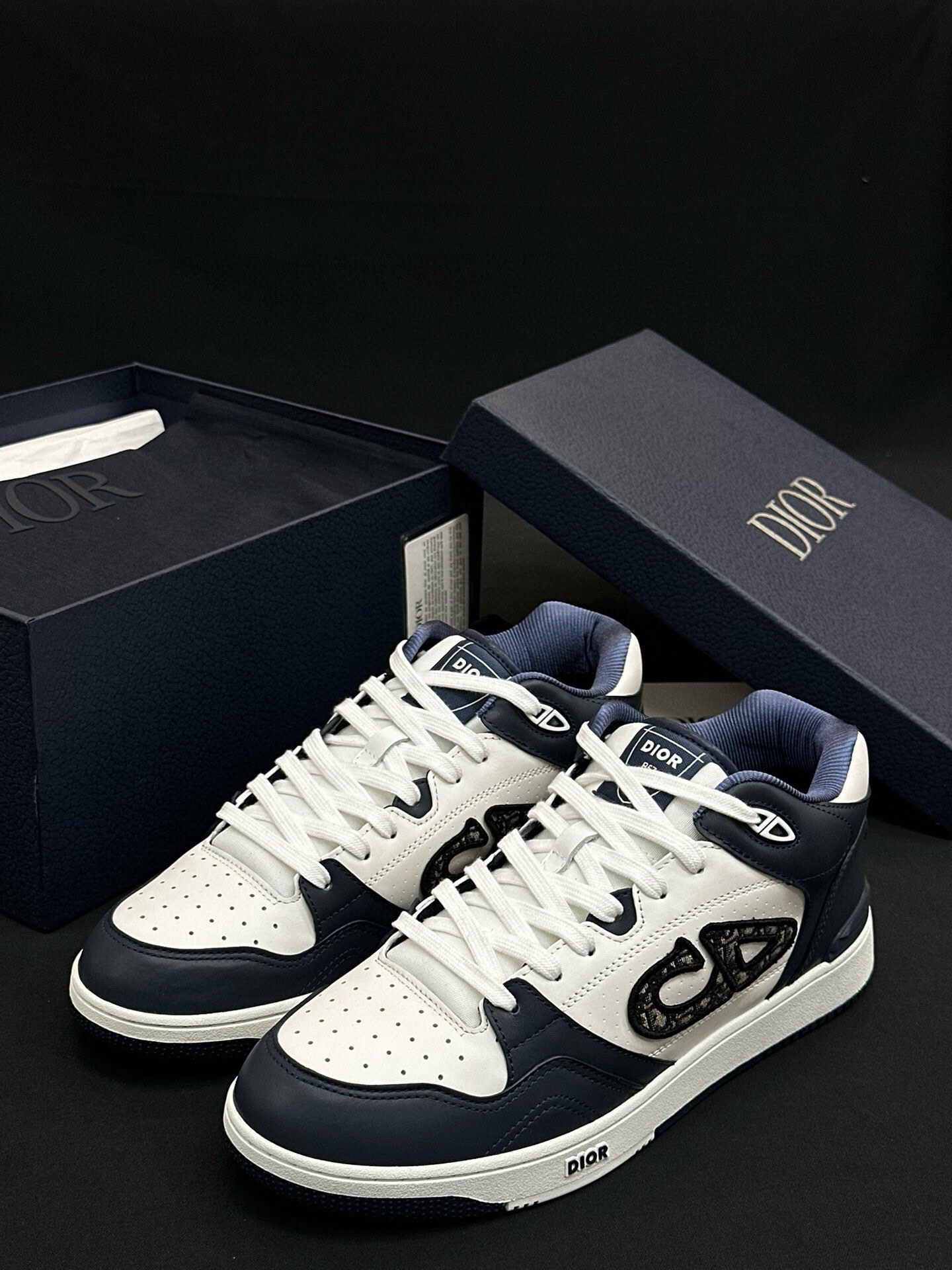Dior B57 Low-Top Sneakers Navy/White