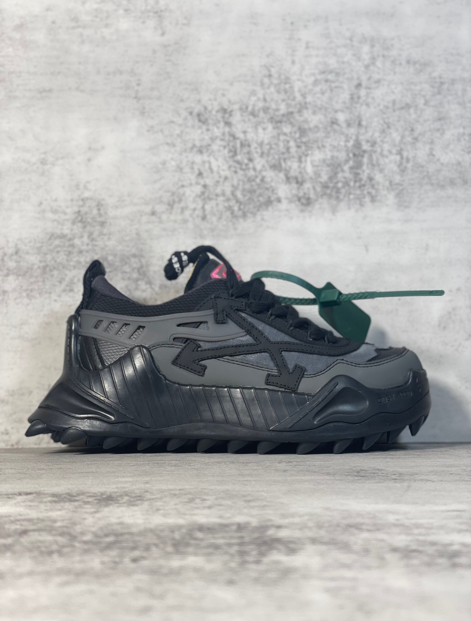 Off-White ODSY-1000 Chunky Sneakers Black/Gray