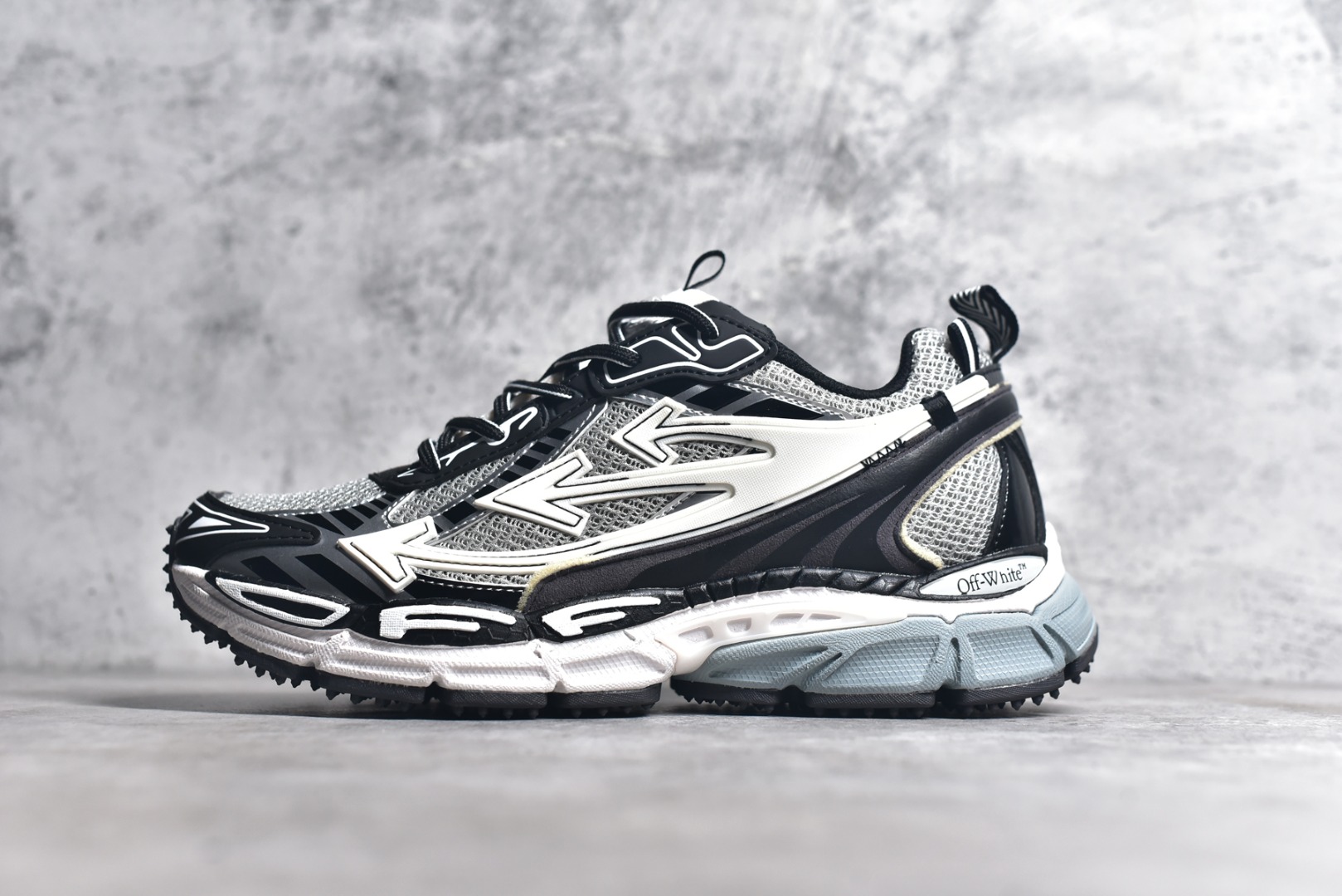 Off-White 2024 Runner Sneakers Black/White