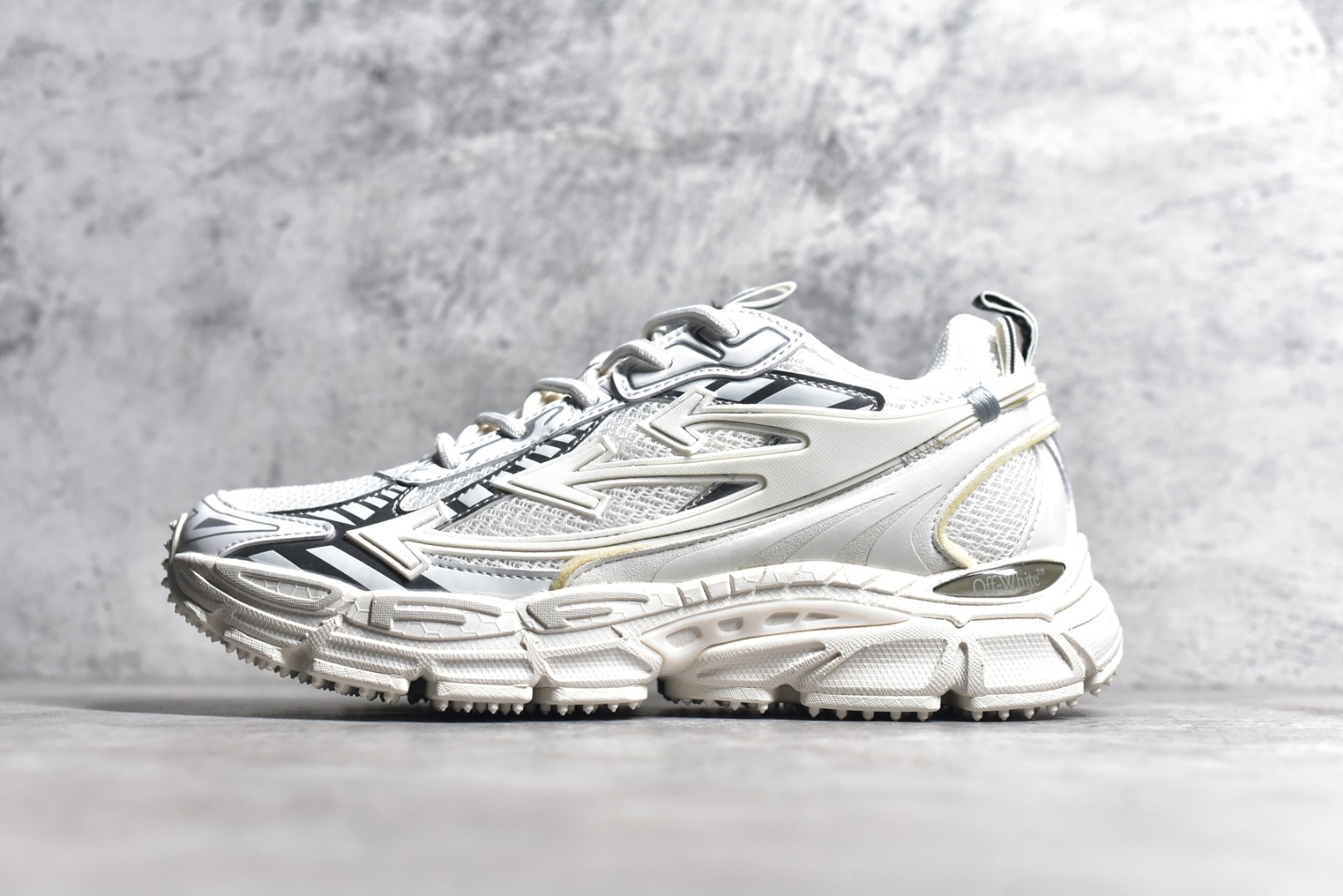 Off-White Low-Top Retro Runner Sneakers White