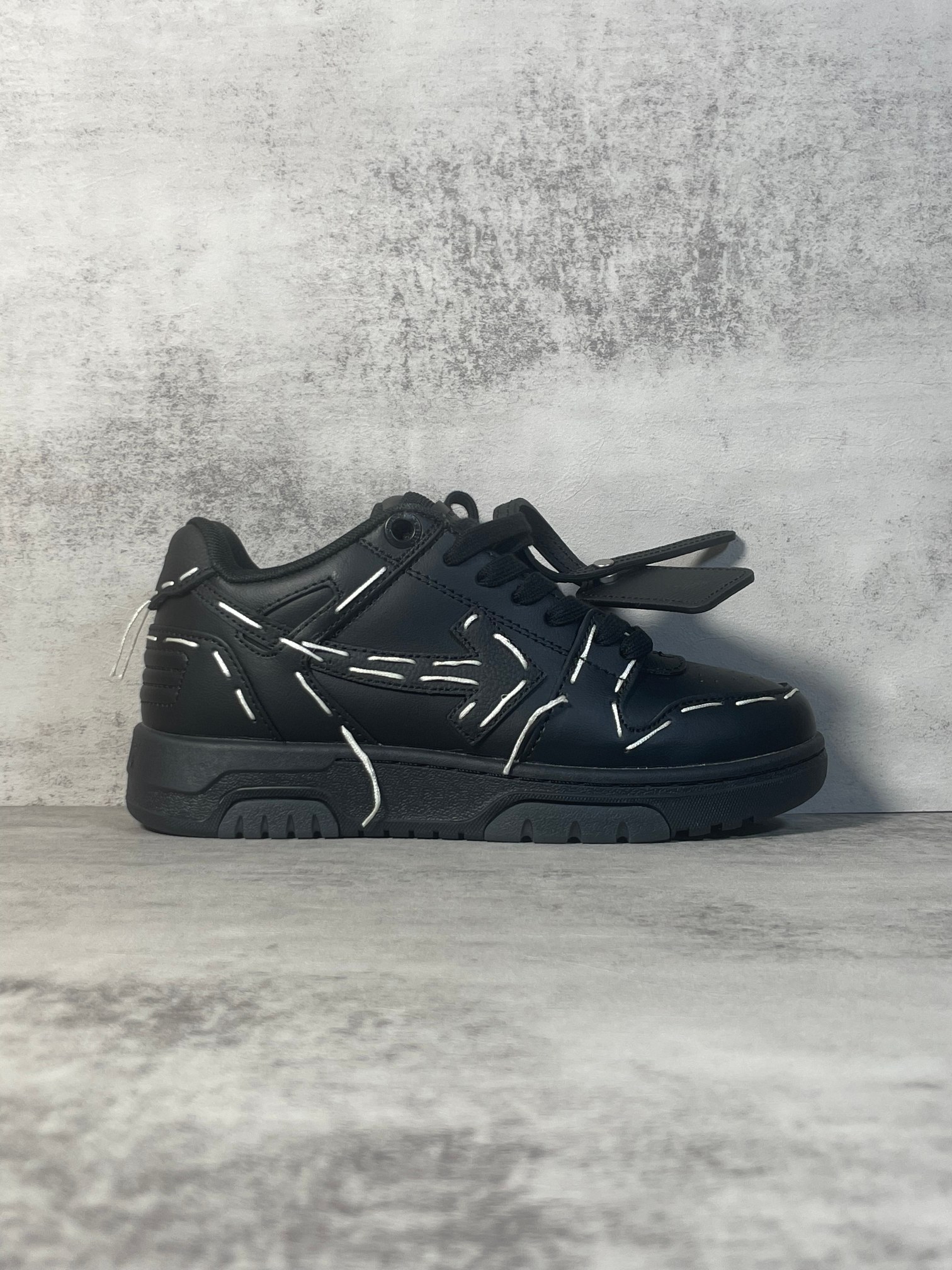 Off-White Out Of Office Low Sneakers Black