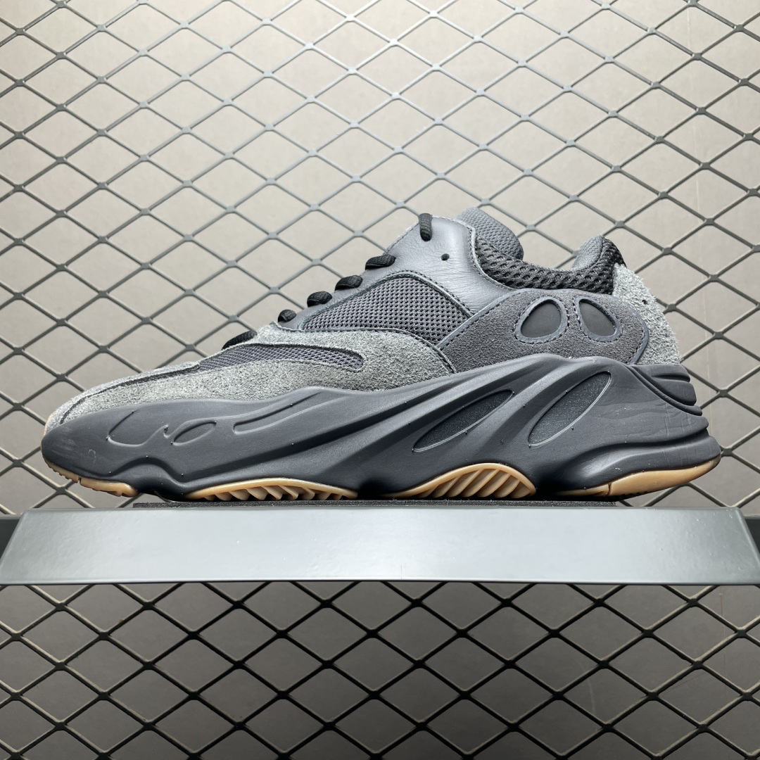 Adidas Yeezy 700 FV5304 Sneakers Dark Grey