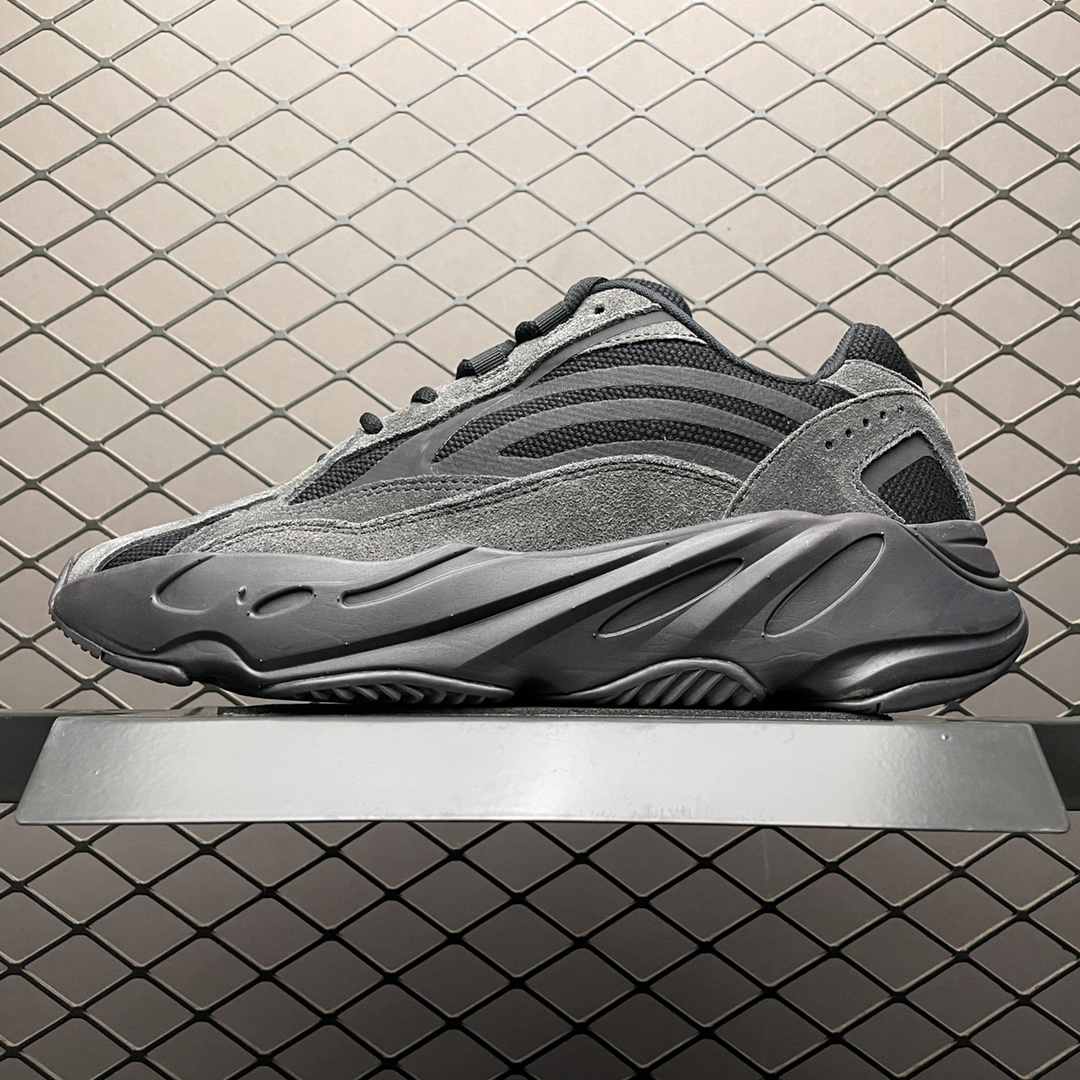 Adidas Yeezy Boost 700 V2 Vanta Black Sneakers
