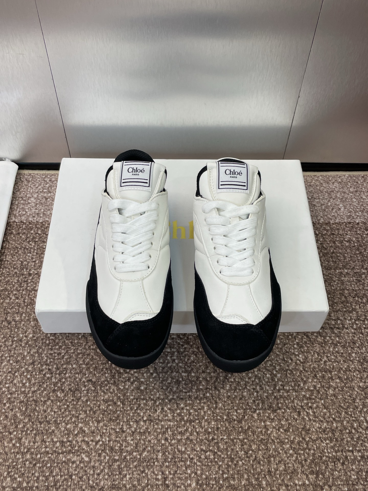 Chloe Runway Low-Top Trainers White/Black