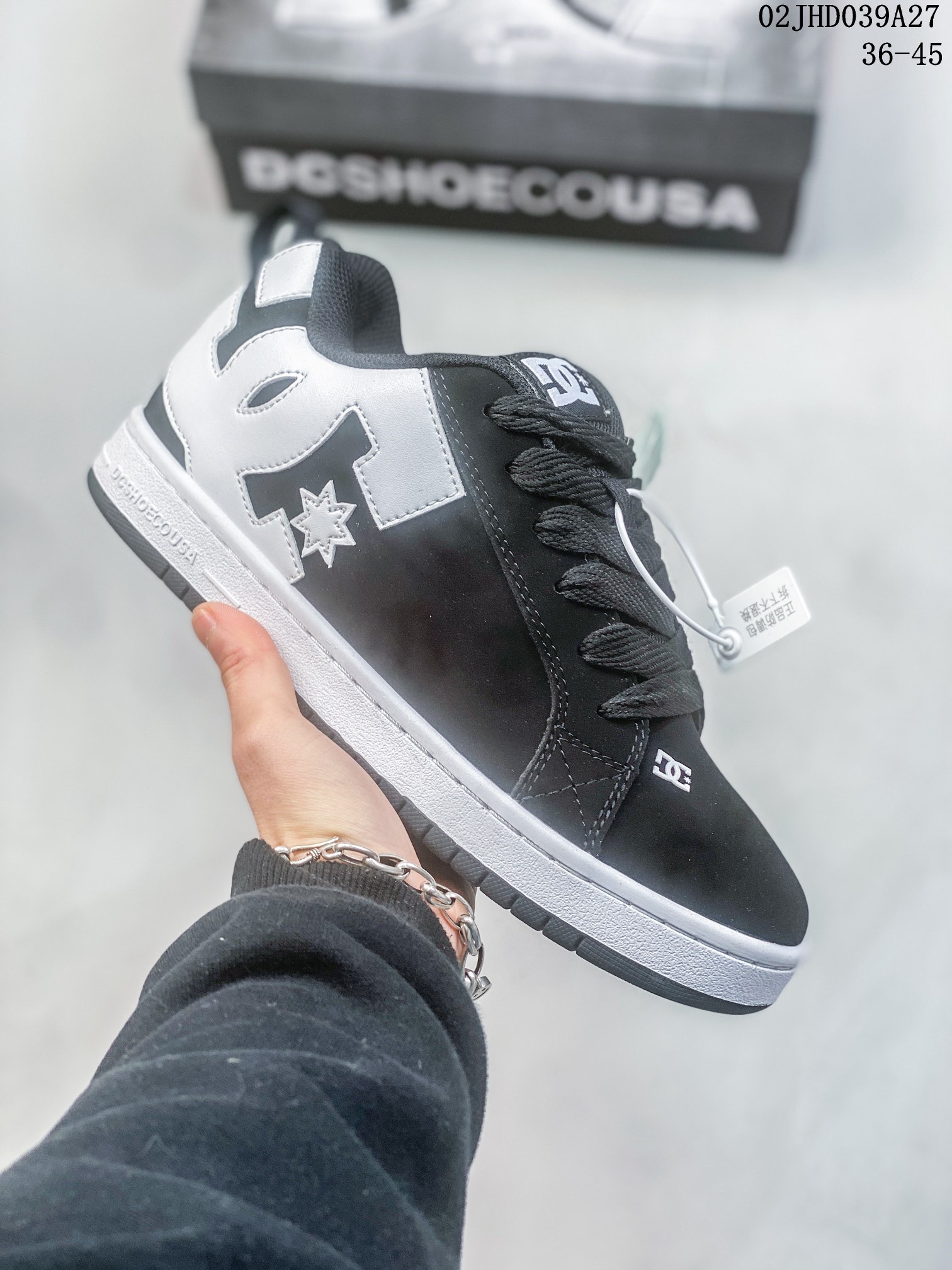 DC Skate Low-Top Leather Sneakers Black/White