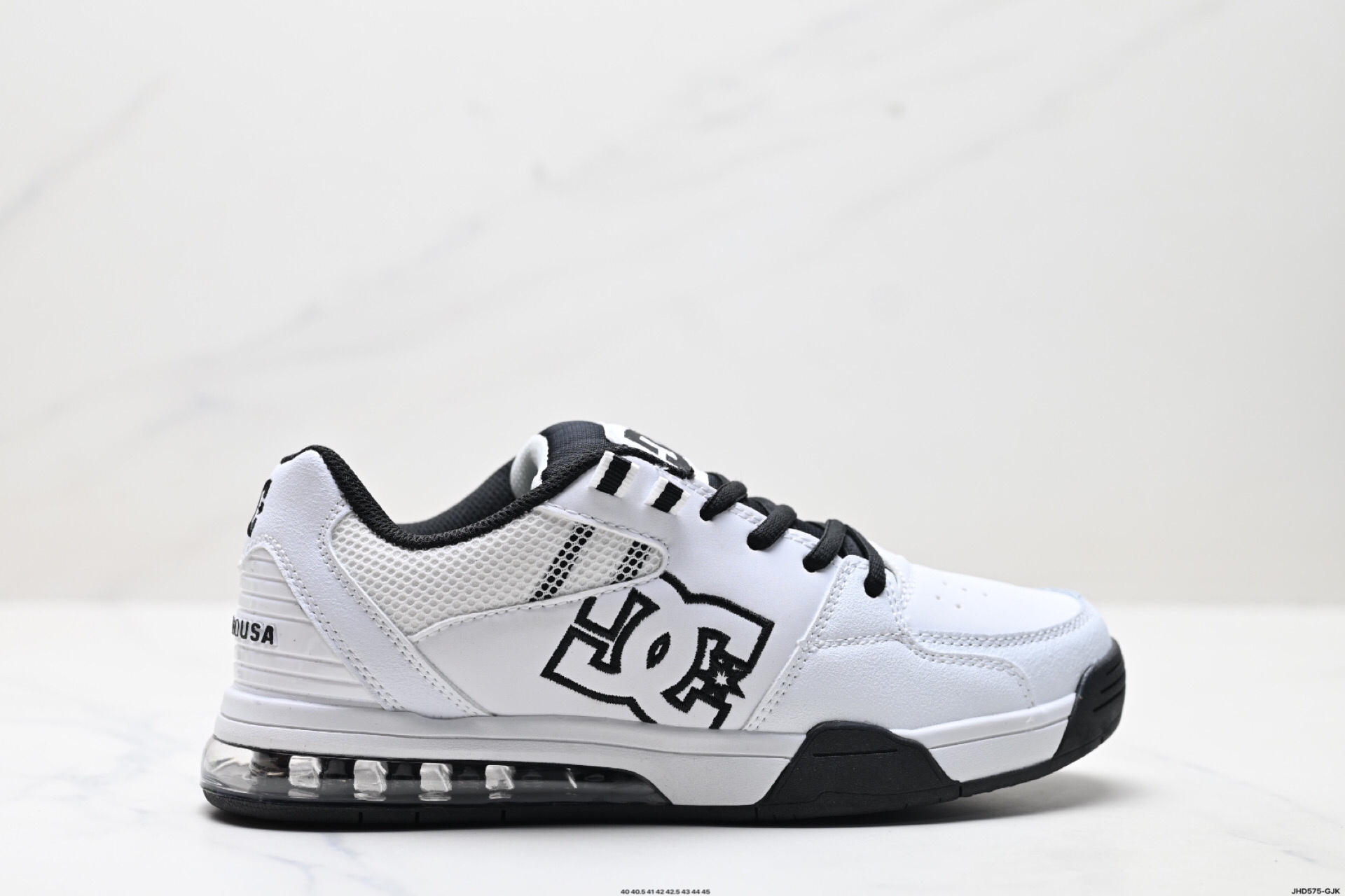 DC Shoes Versatile Air Low Sneakers White/Black