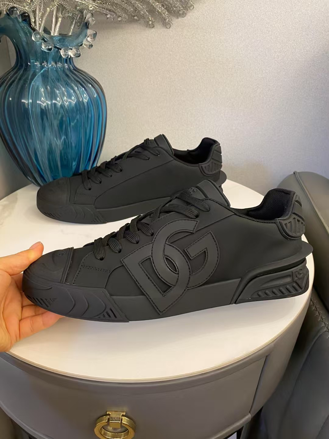 Dolce & Gabbana DG Logo Low-Top Sneakers Black