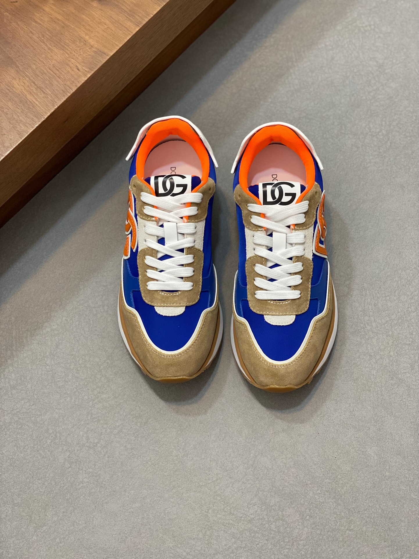 Dolce & Gabbana DG Retro Runner Sneakers Multicolor