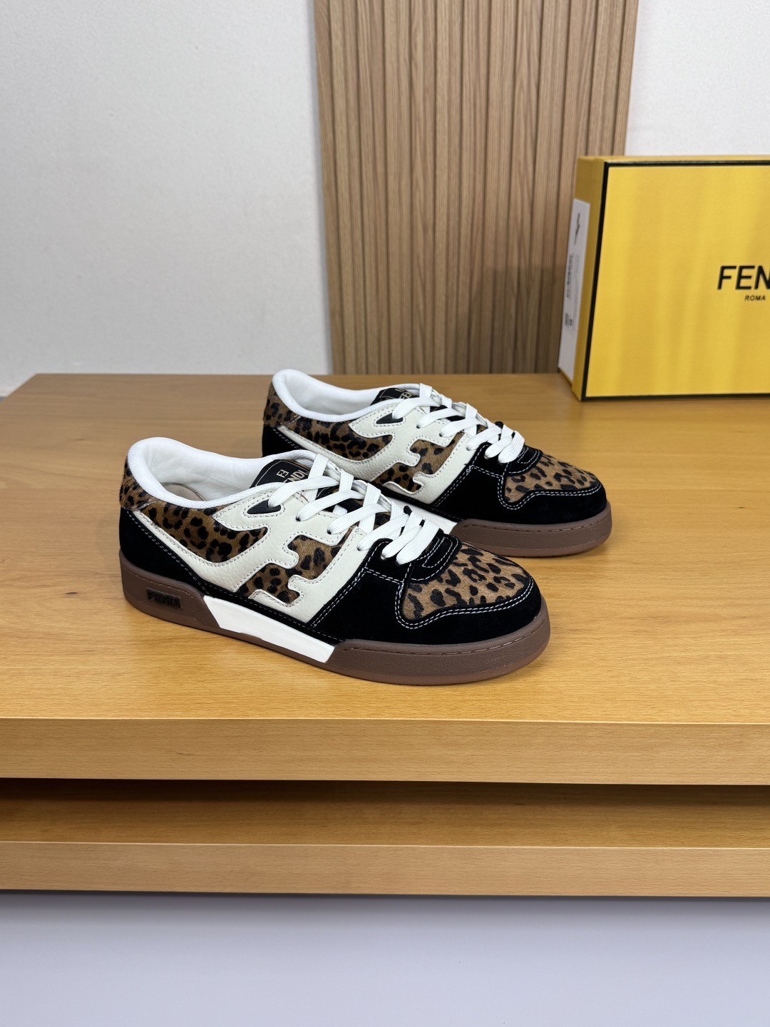 Fendi Leopard Haircalf Sneakers Multicolor