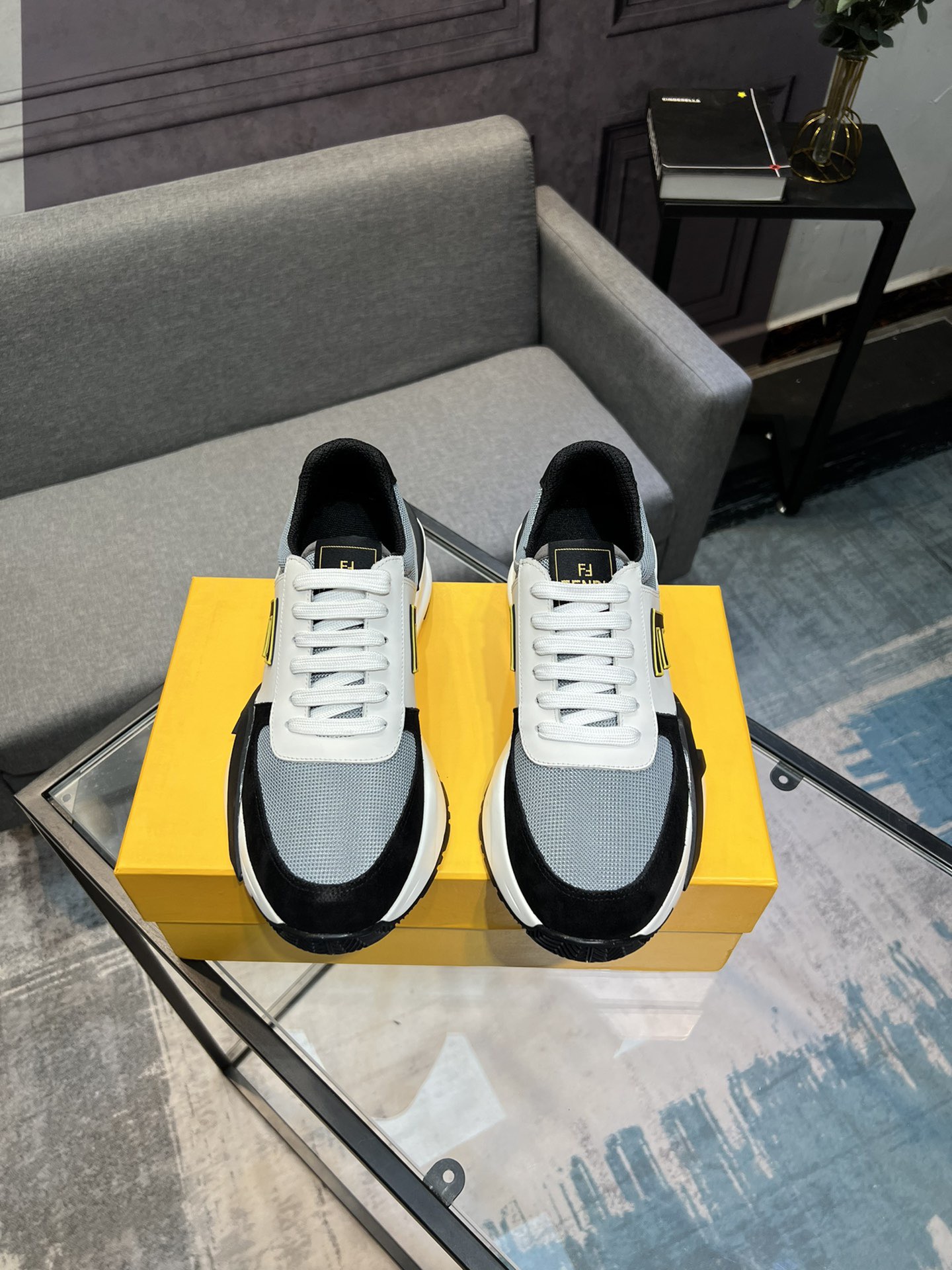 Fendi Mesh Low-Top Sneakers Black/White/Grey