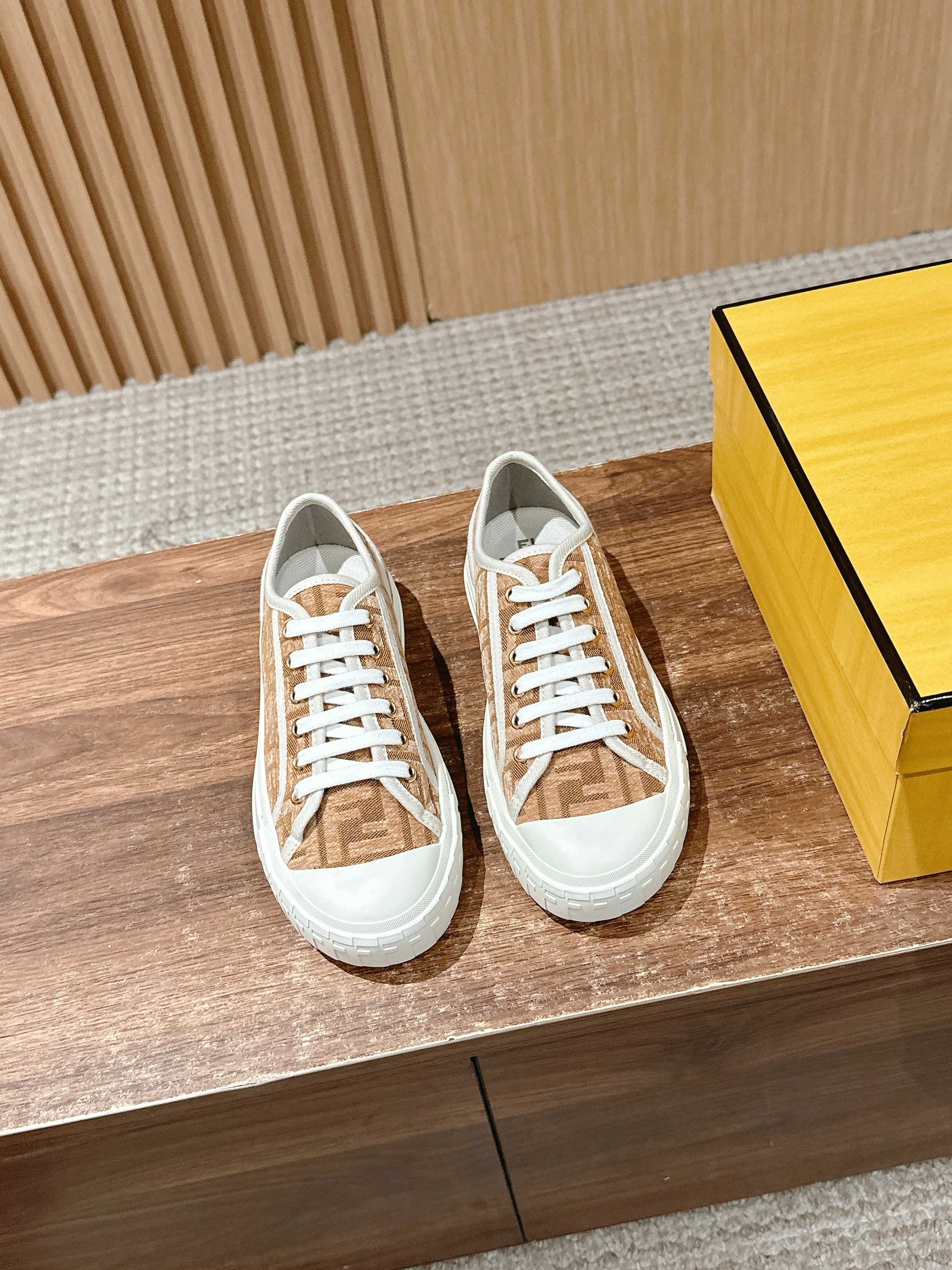 Fendi FF Canvas Low-Top Sneakers Brown