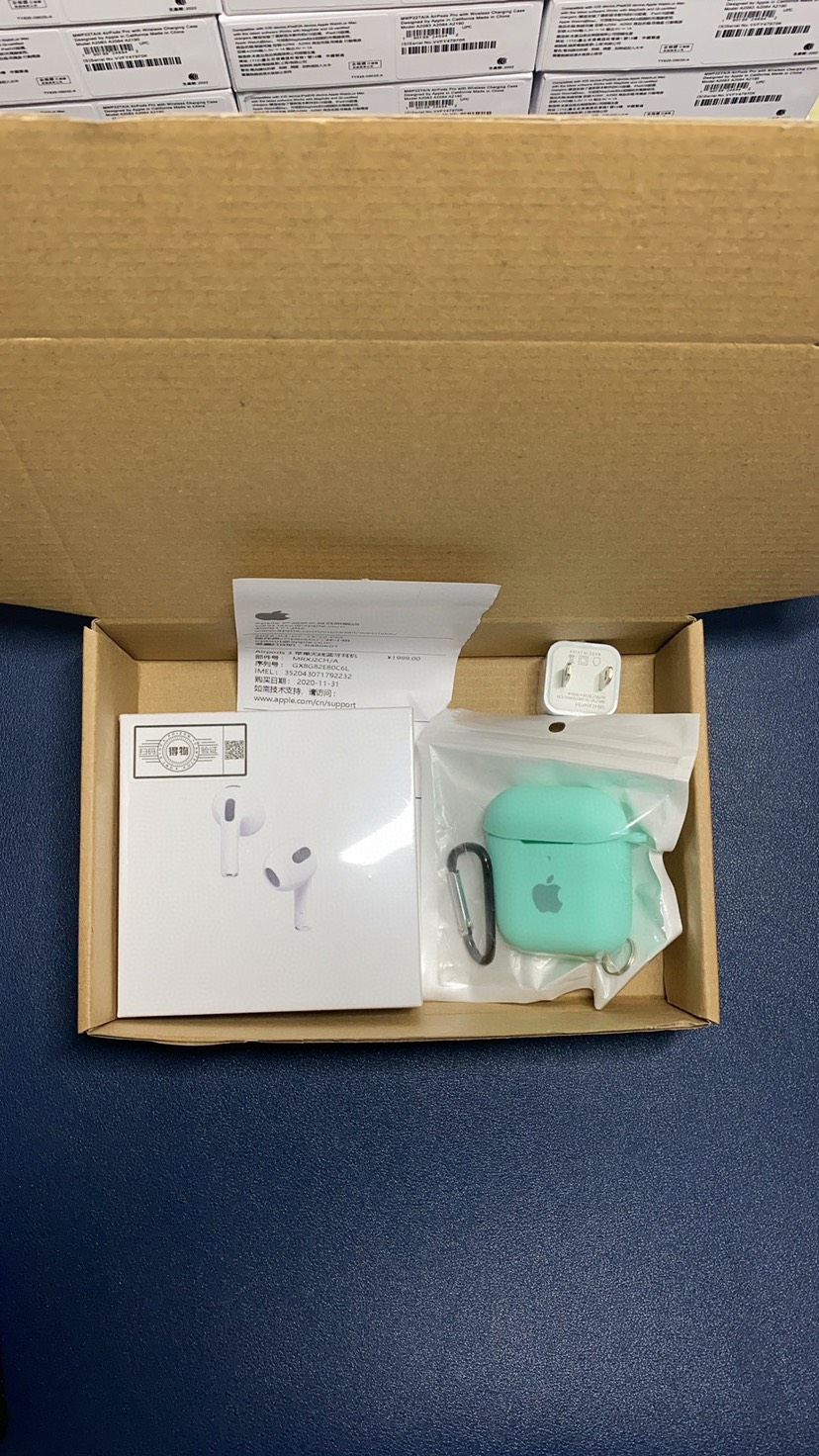 Apple AirPods 3 Wireless Earbuds White