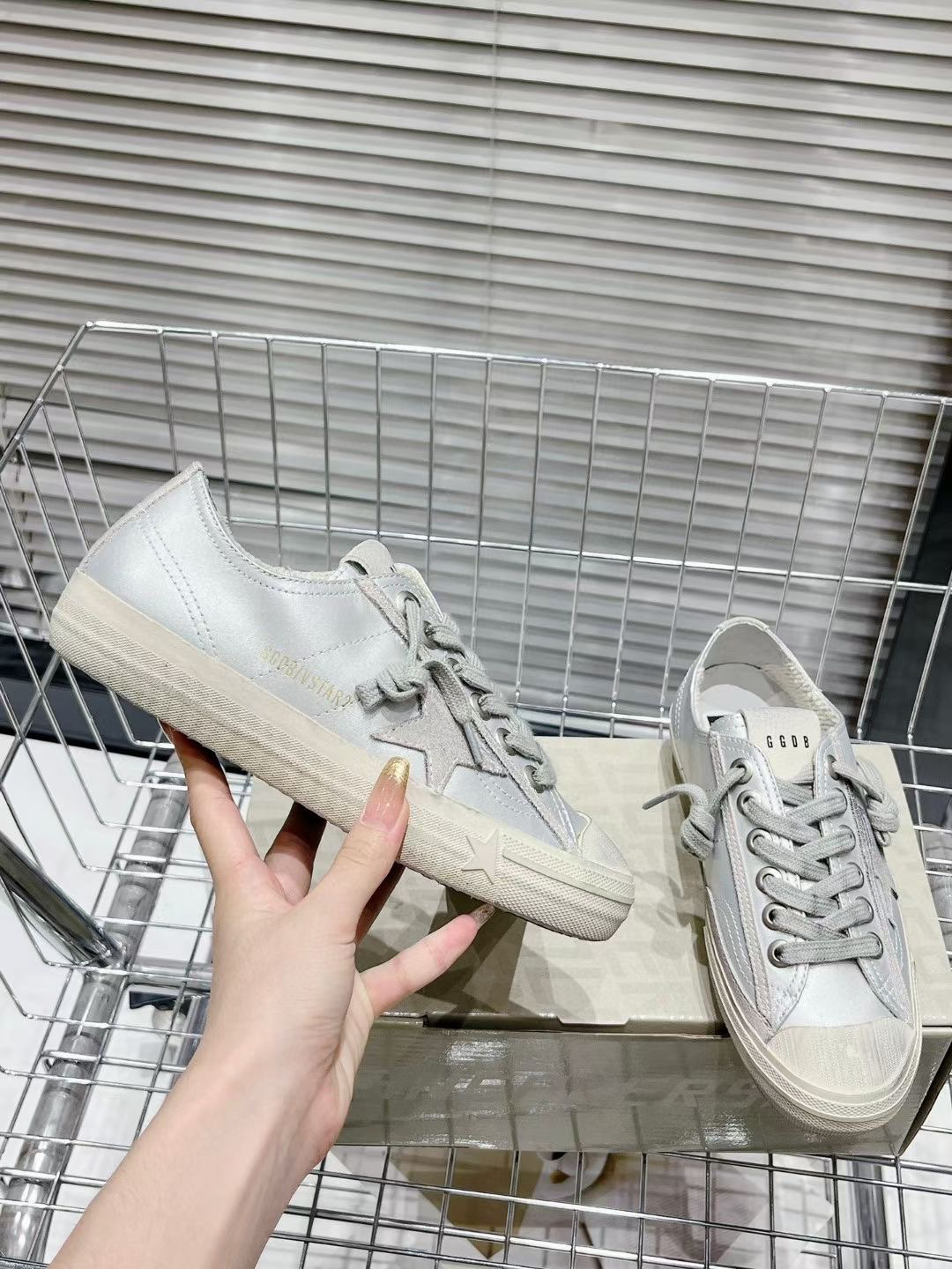 Golden Goose V-Star2 Sneaker Silver