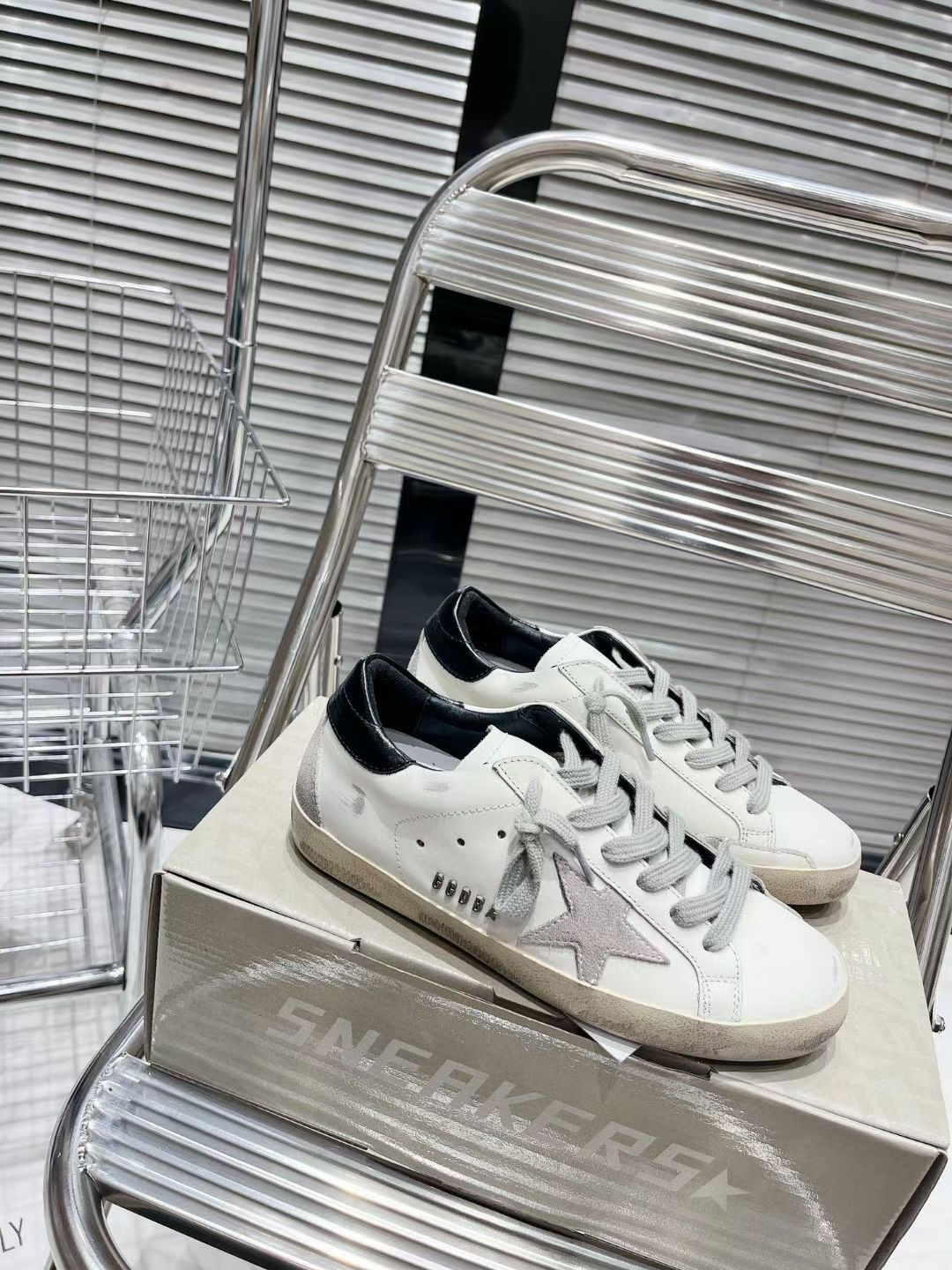 Golden Goose Superstar Sneaker Black/Gray