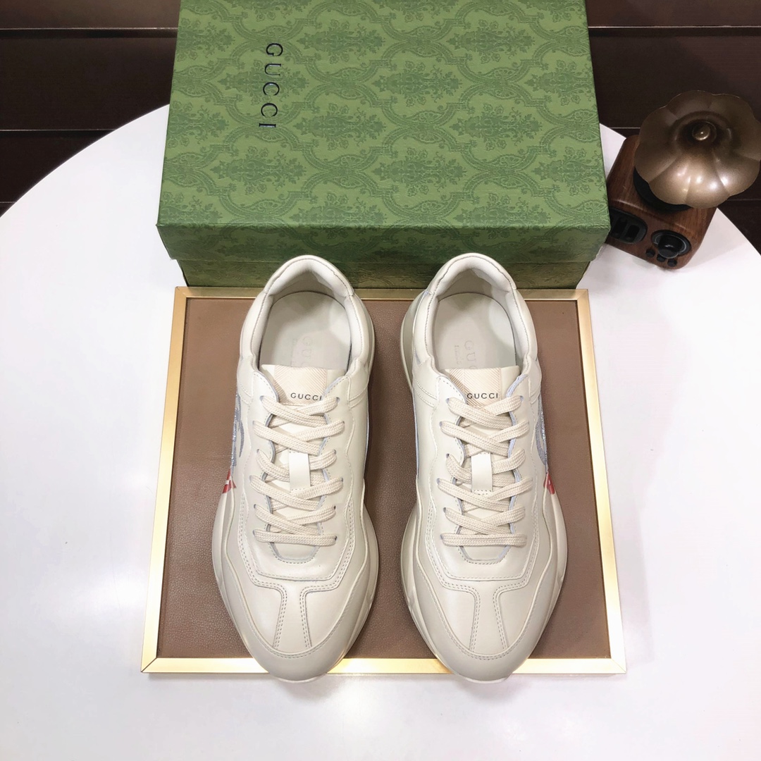 Gucci Chunky Logo Sneakers Beige