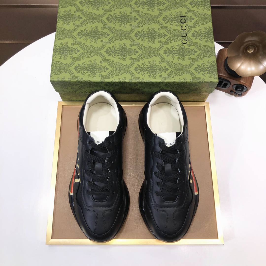 Gucci Tiger Print Dad Sneakers Black