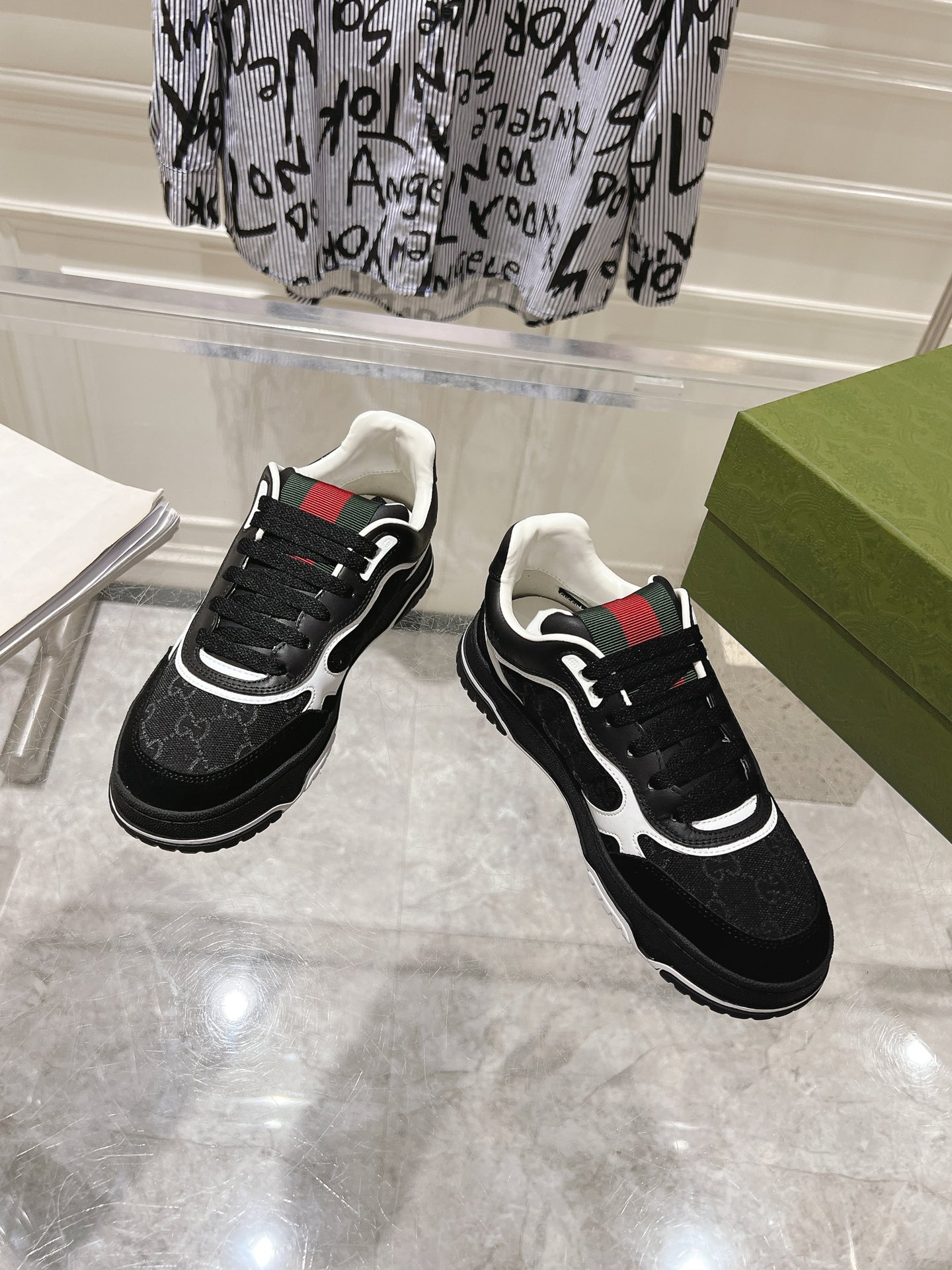 Gucci Vintage GG Low-Top Sneakers Black