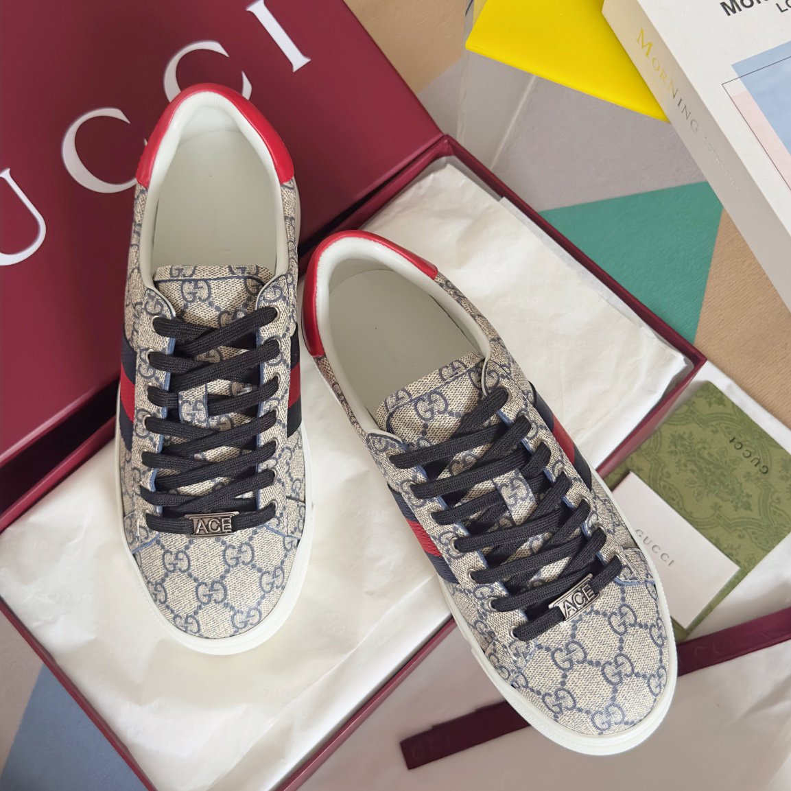 Gucci Ace GG Sneakers Red