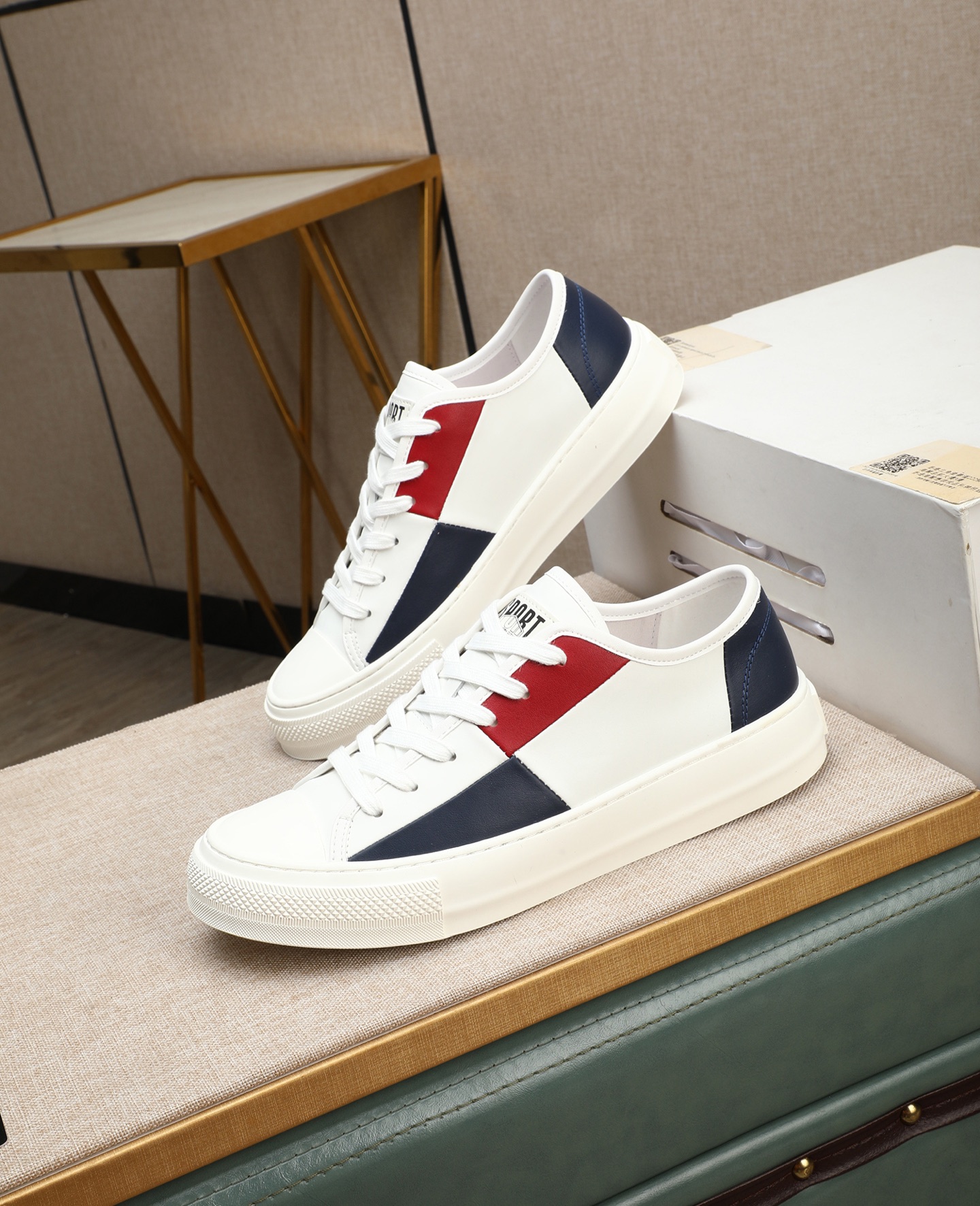 Gucci Leather Low-Top Sneakers Multicolor