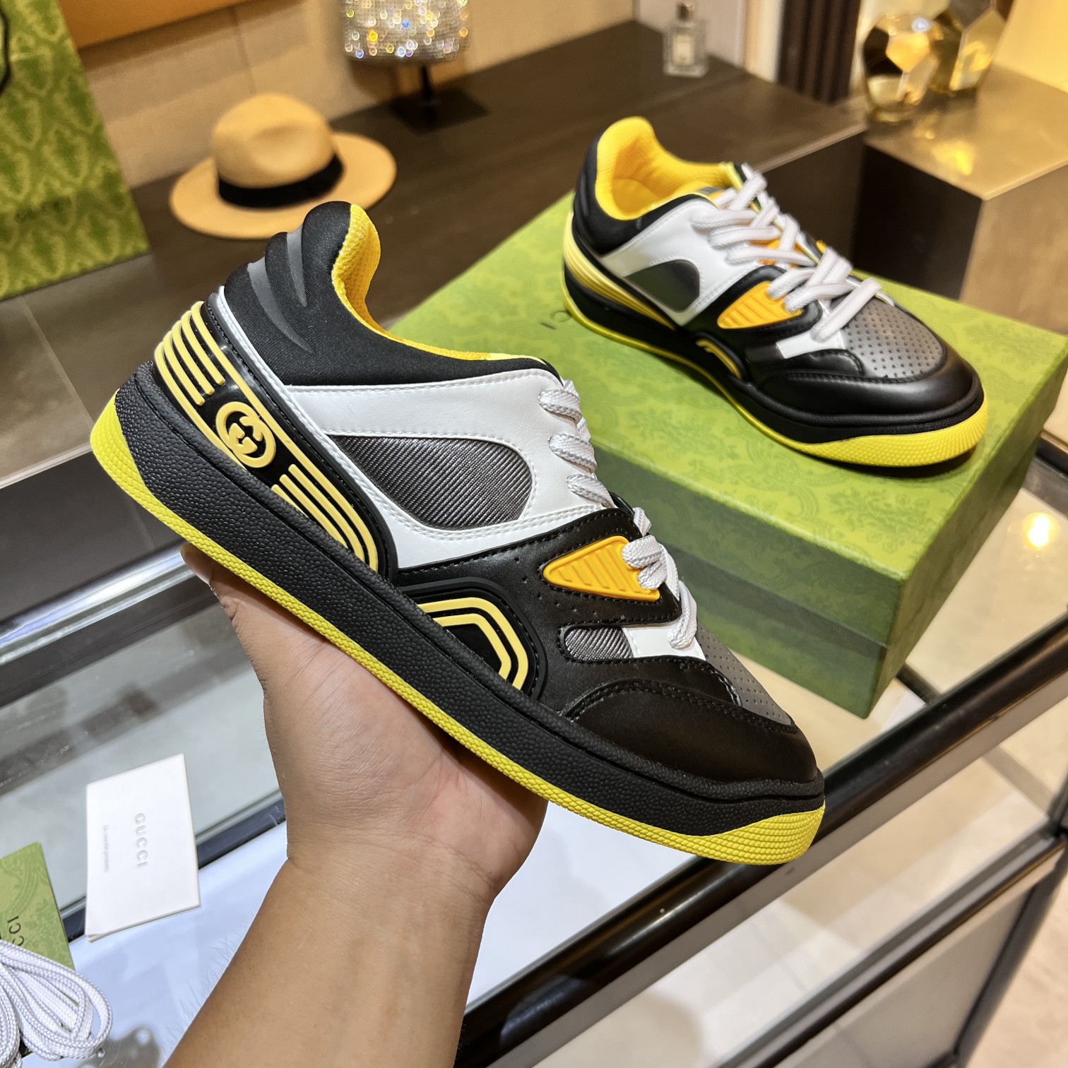 Gucci 2022 Low-Top Couple Sneakers Black/White/Yellow