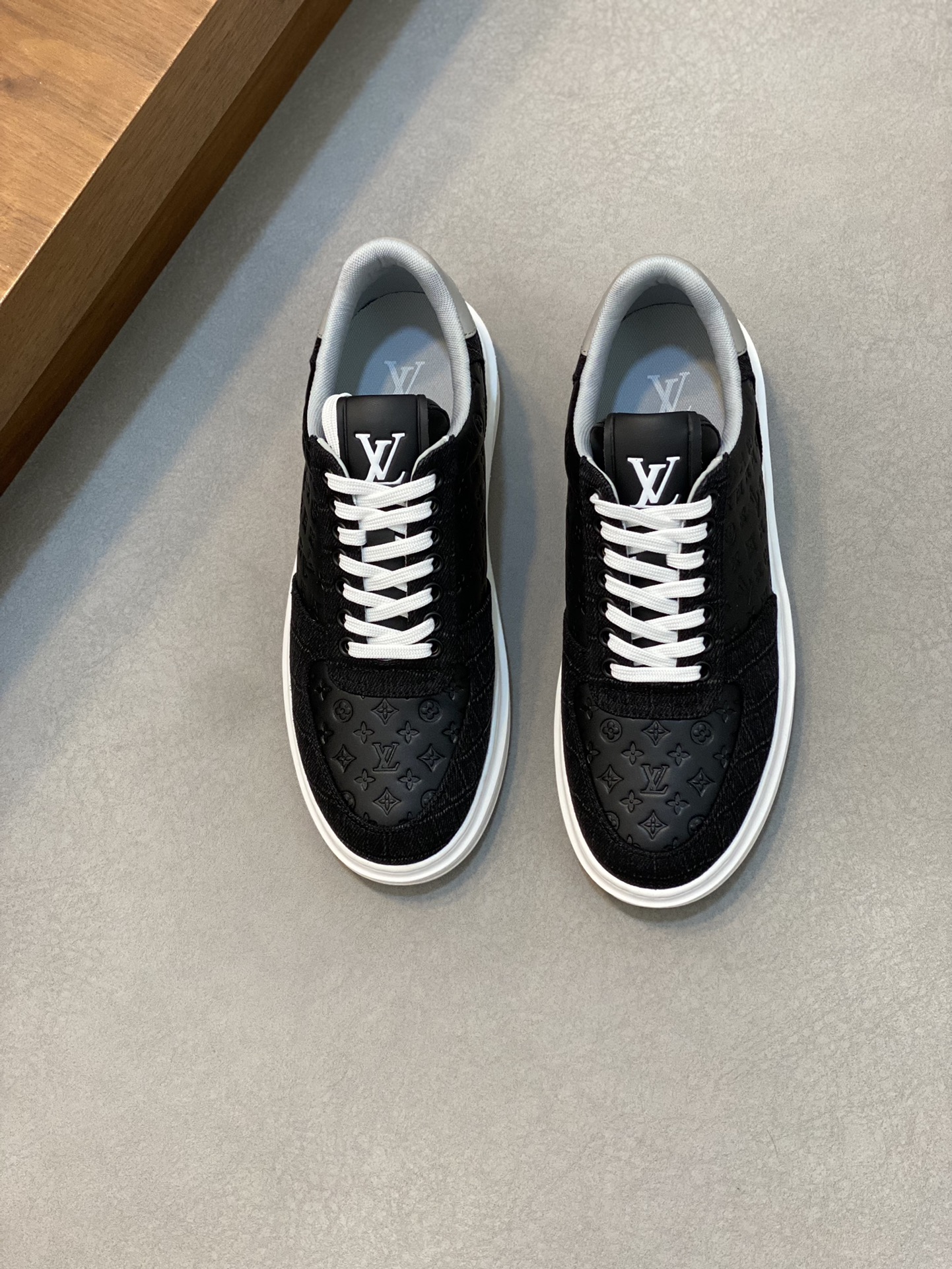 Louis Vuitton Monogram Low-Top Sneaker Black