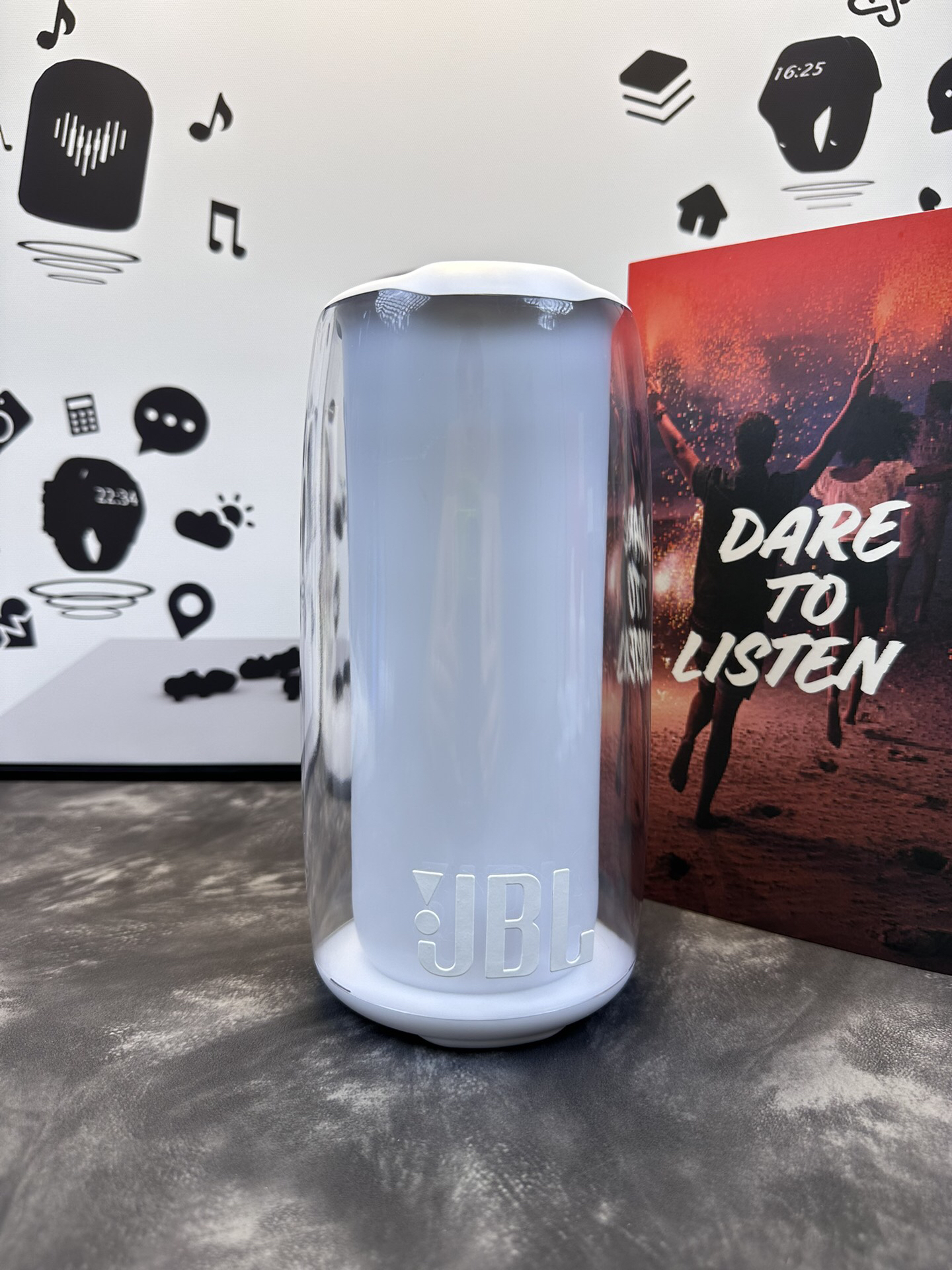 JBL Pulse 7 Karaoke Speaker White