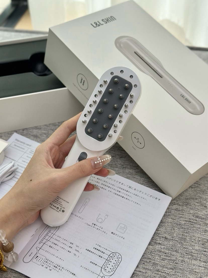 L&L Skin HANI Red Light Scalp Massage Comb White