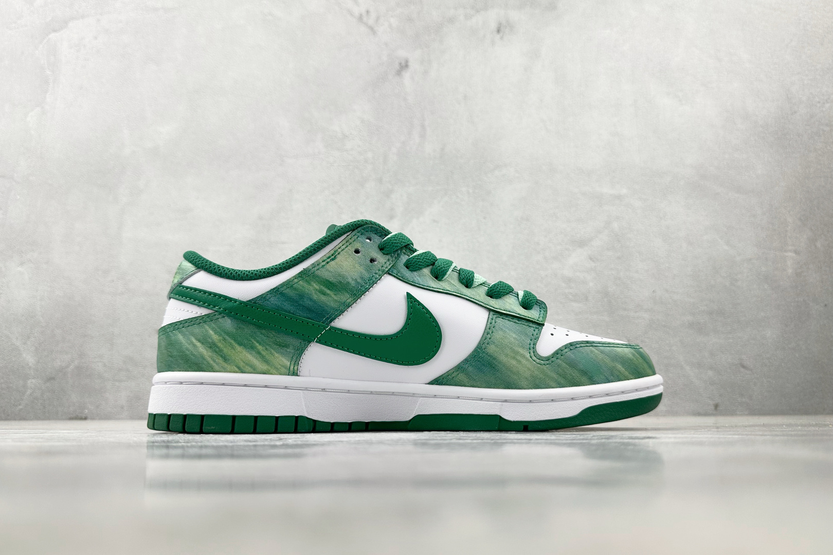 Nike Dunk Custom Green