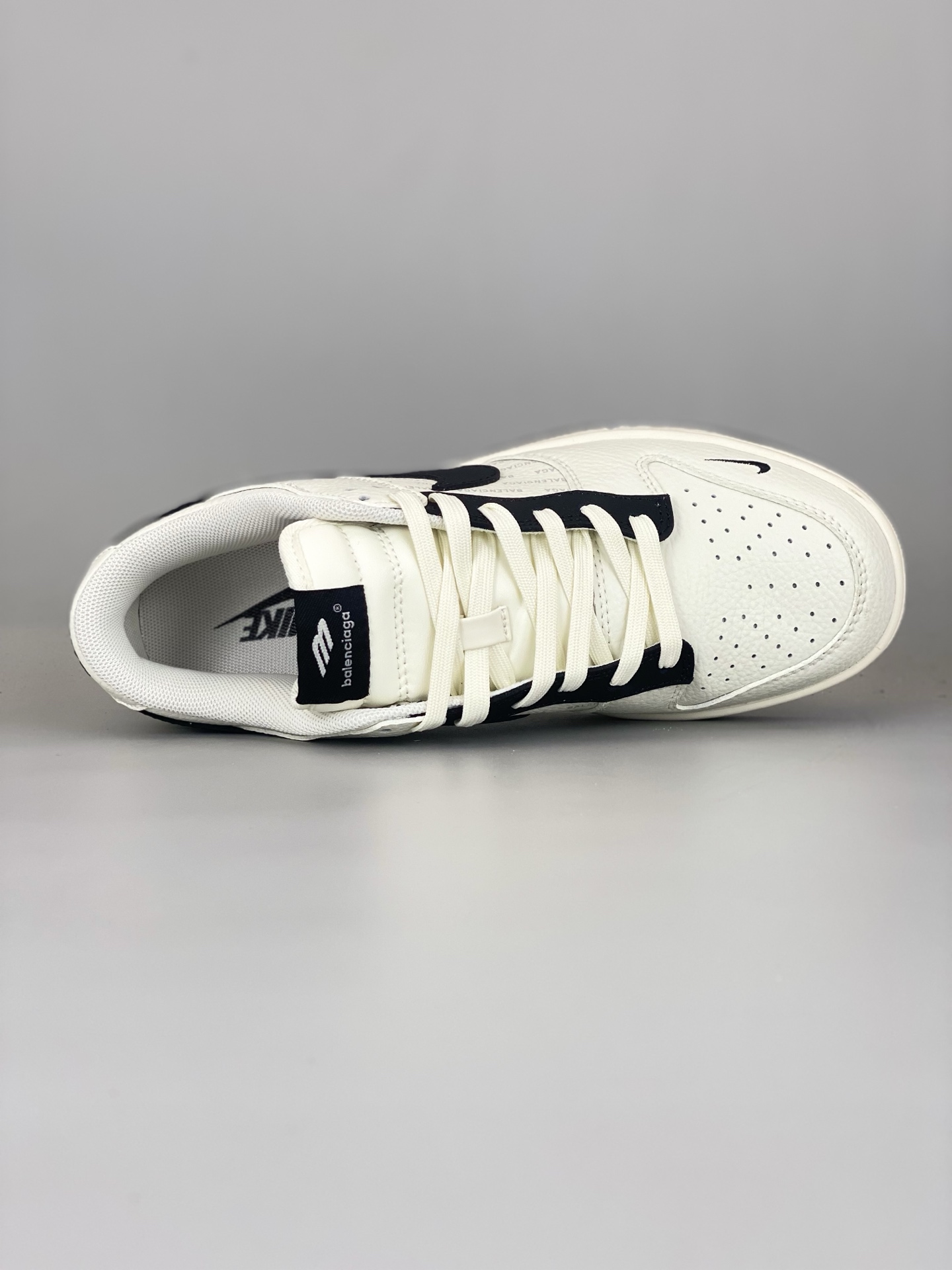 Nike SB Dunk Low Cream Black