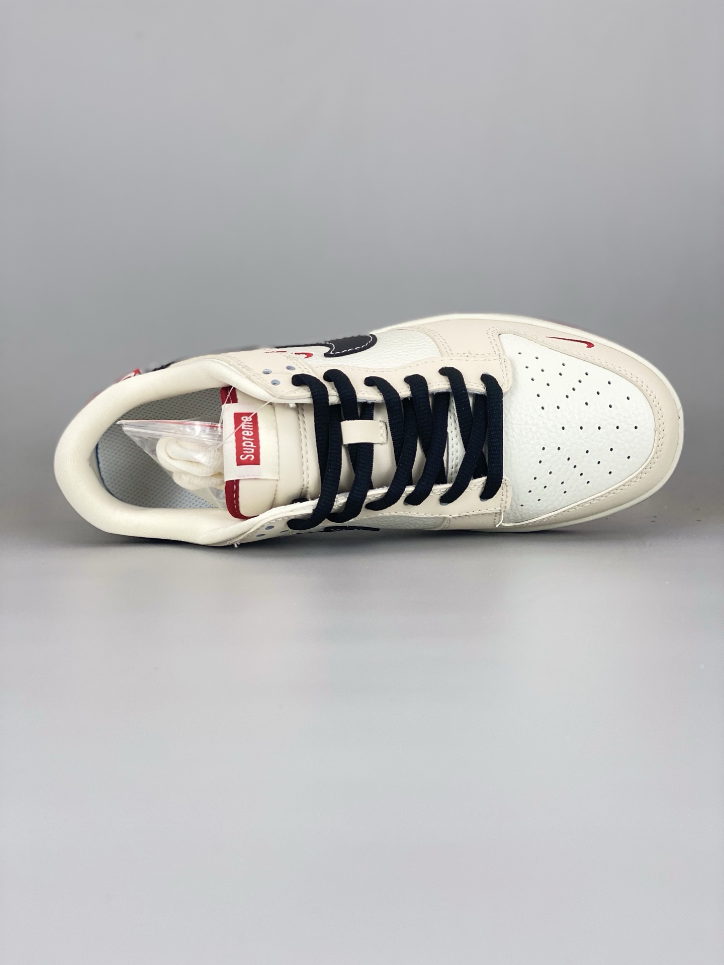 Nike SB Dunk Low Cream Red