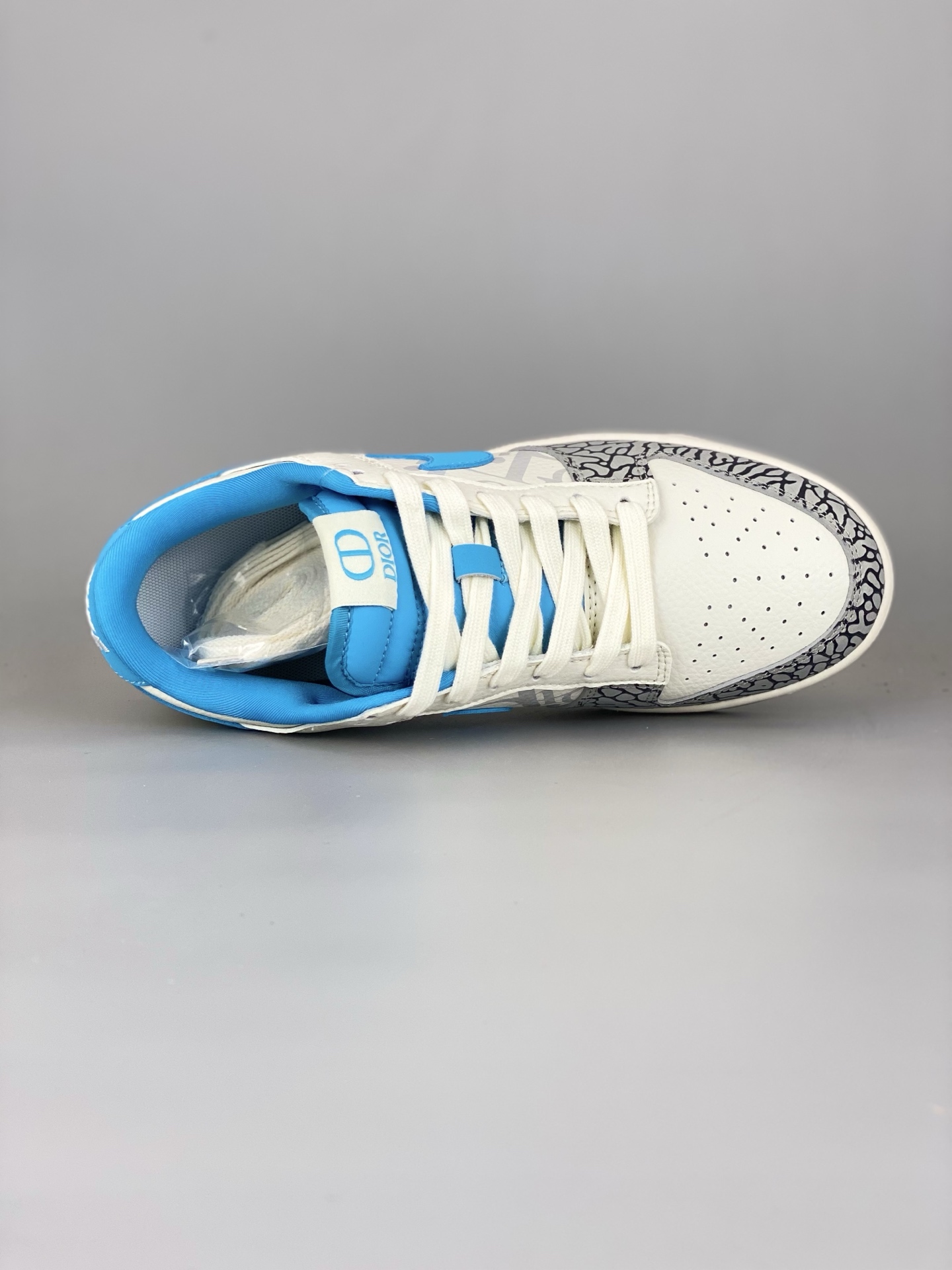 Nike SB Dunk Dior White Blue