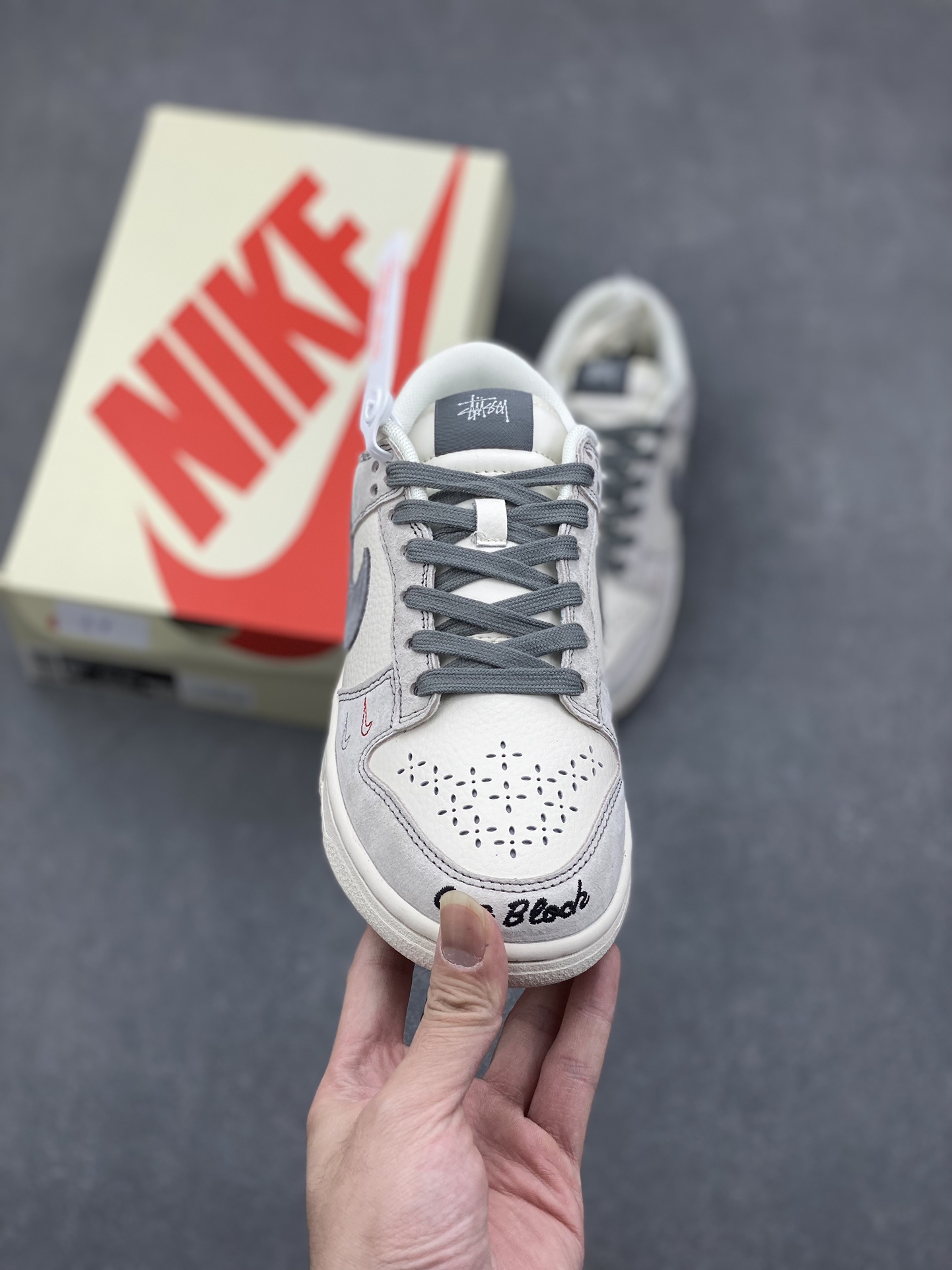 Nike SB Dunk Low Grey Red