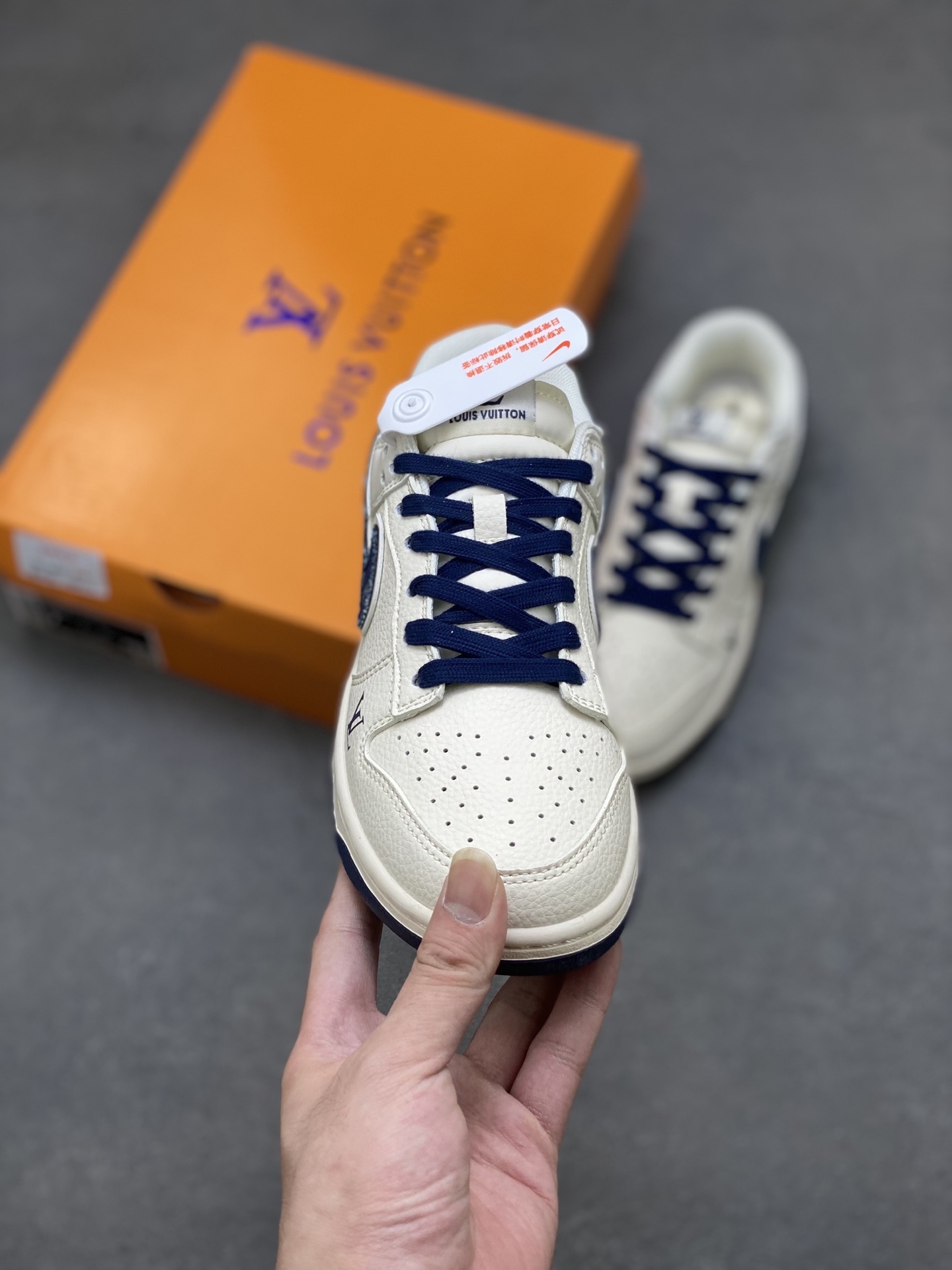 Nike SB Dunk LV White Blue