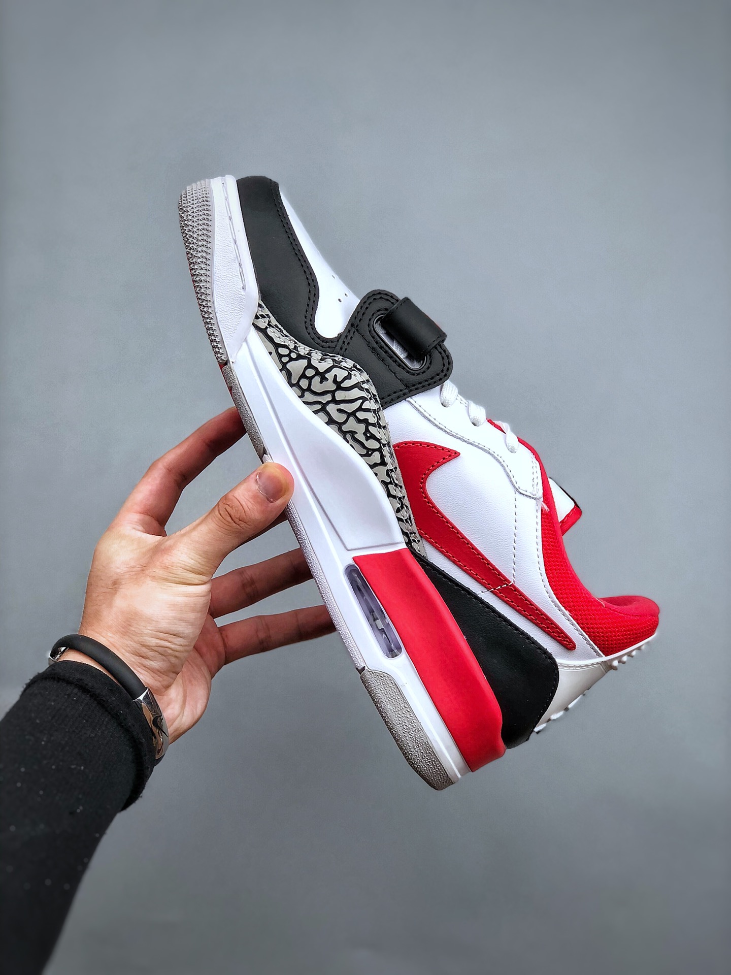 Jordan Legacy 312 Low Sneakers Black White Red