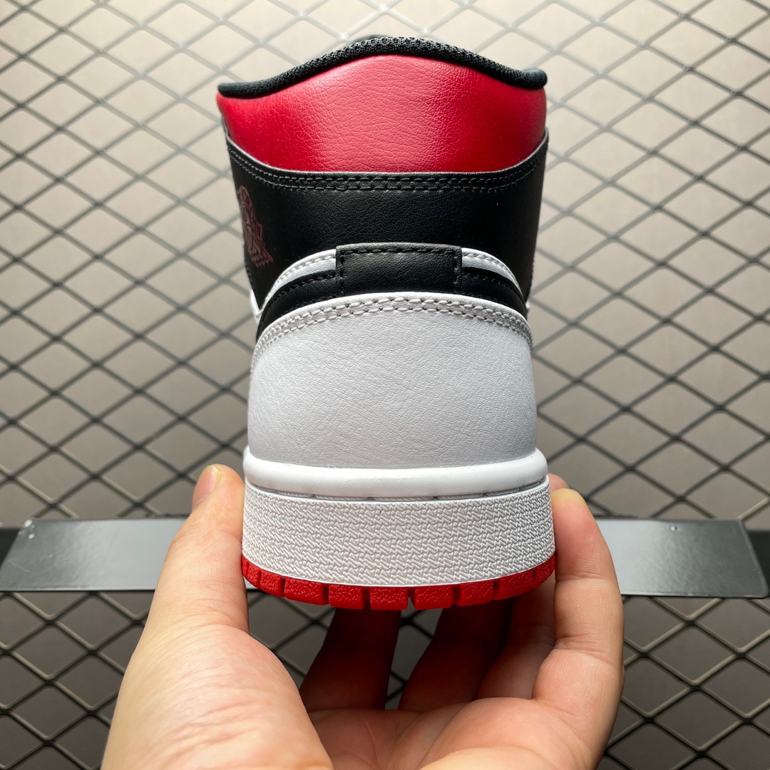 Jordan Air Jordan 1 Mid DQ8426-106 Sneakers Black/White/Red