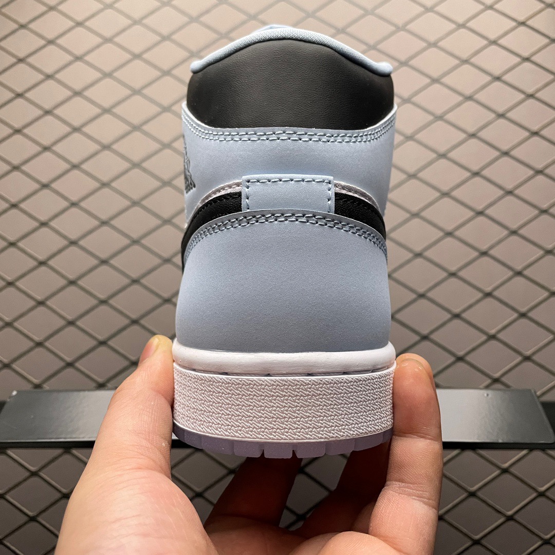 Jordan Air Jordan 1 Mid Sneakers White Blue