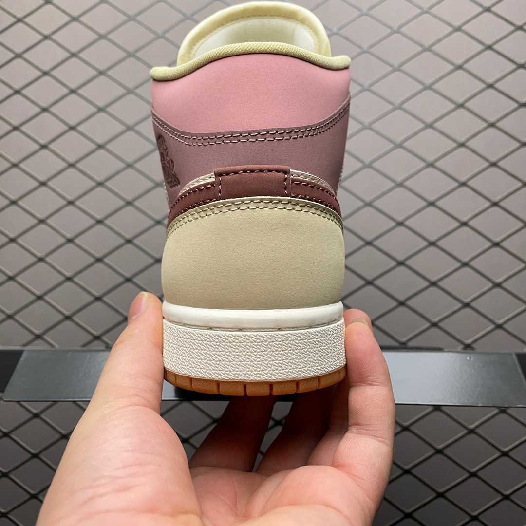 Jordan Air Jordan 1 Mid Pink Suede Sneakers Pink
