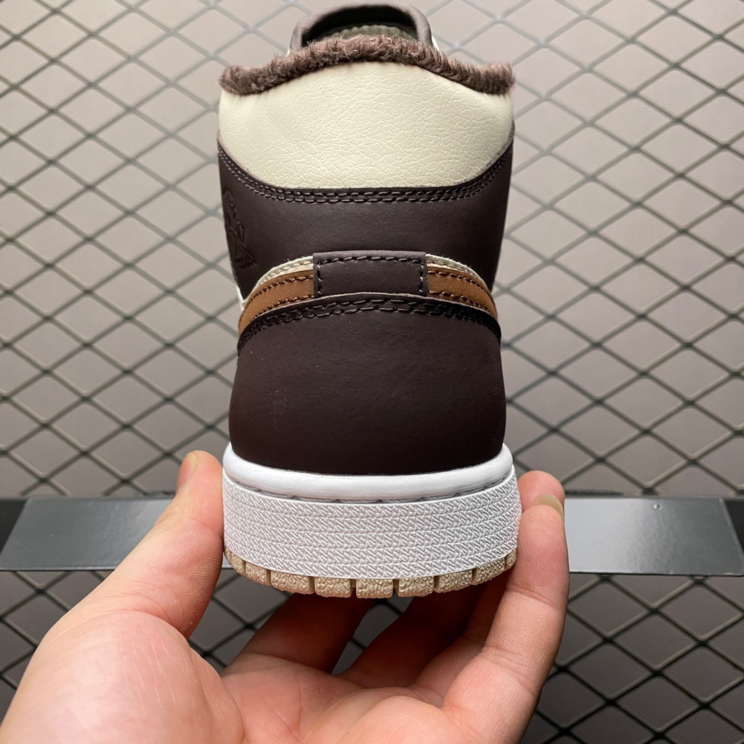 Jordan 1 Mid Retro Brown Beige