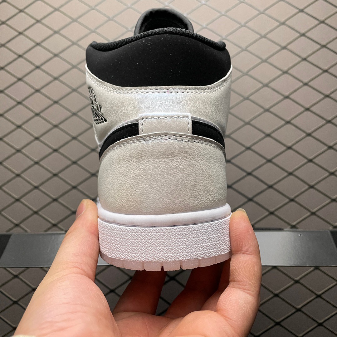 Jordan Air Jordan 1 Mid DH6933-100 Sneakers Black/White