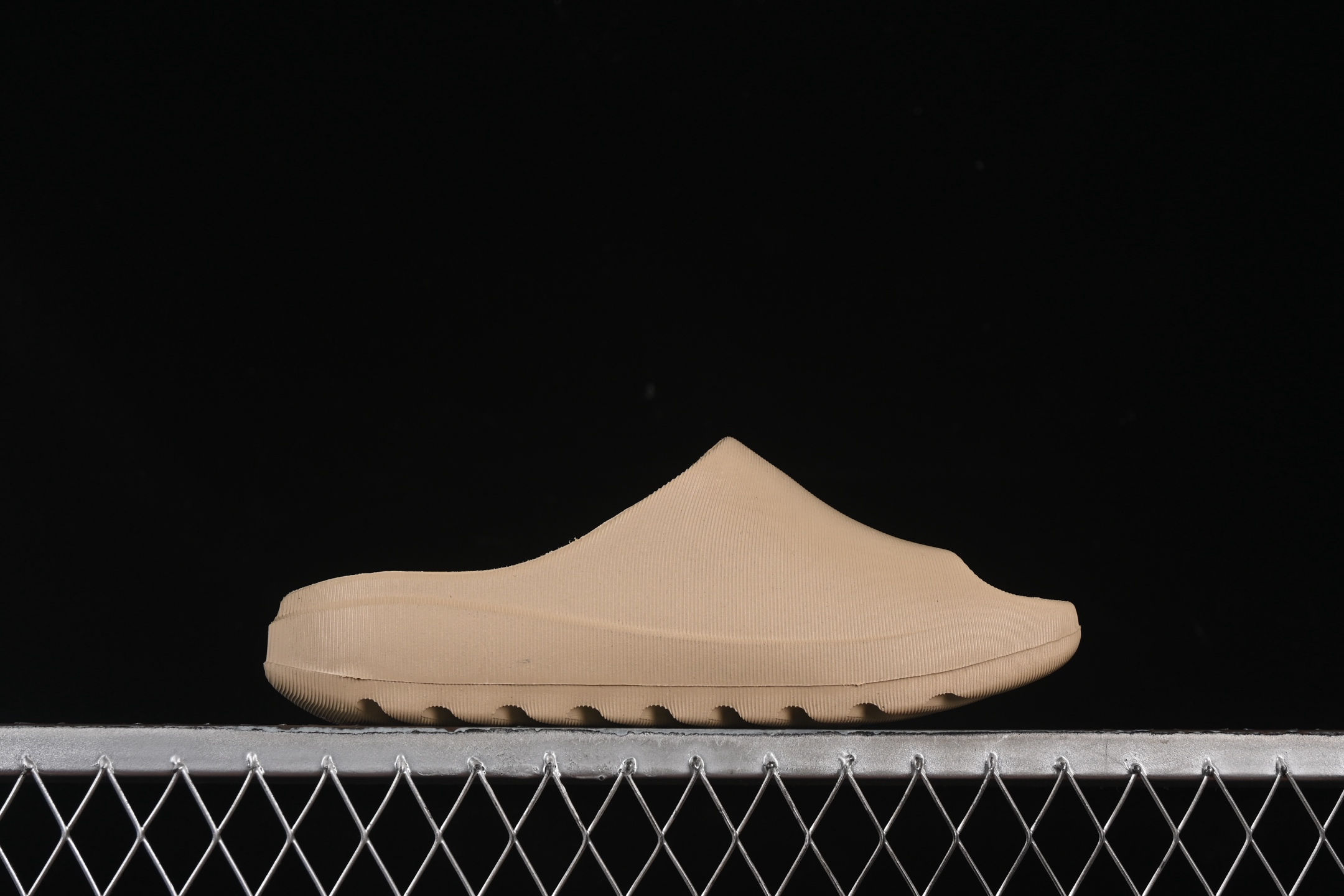 MLB Skipper Slide Sand Beige