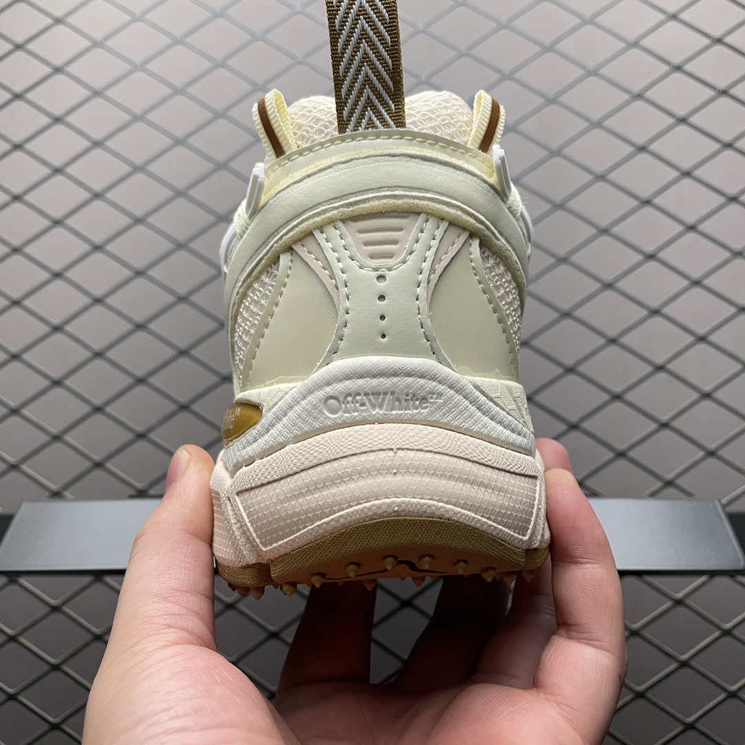Off-White Low-Top Retro Sneaker Beige