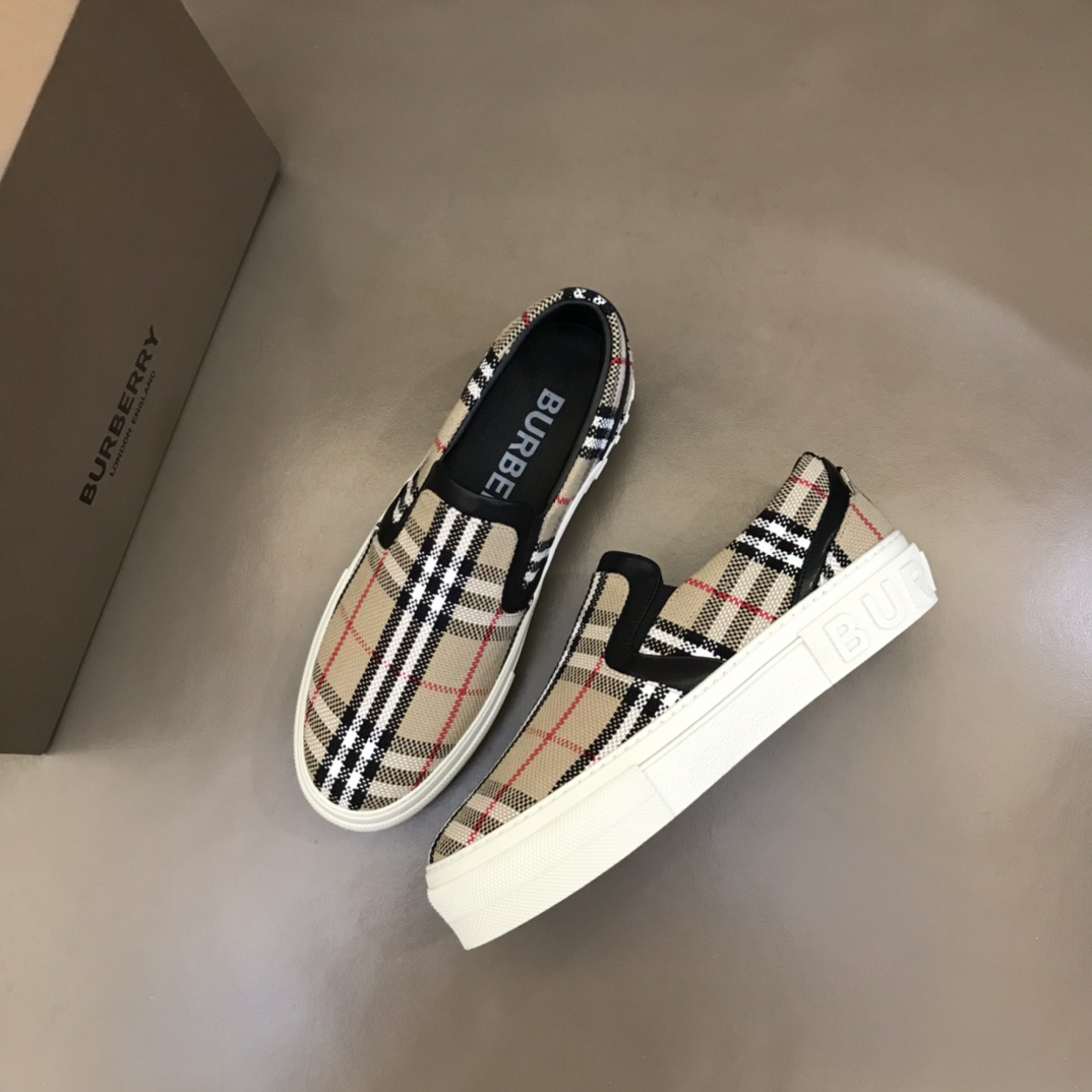 Burberry Vintage Check Slip-On Beige