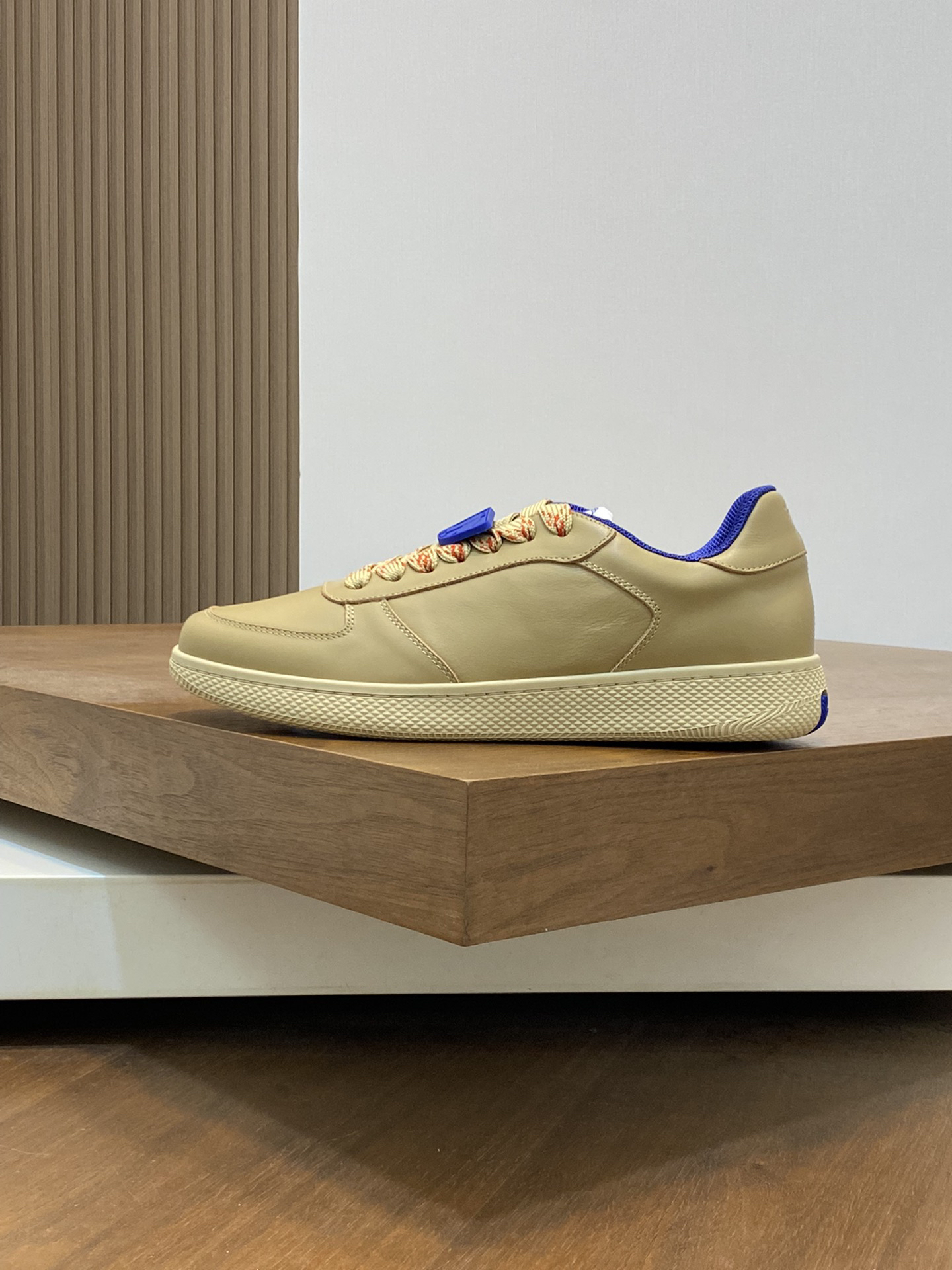 Burberry Leather Low Sneakers Khaki